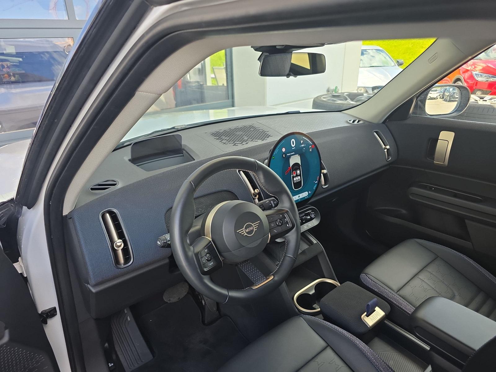 MINI Countryman S ALL4 2.0i U25 (CH) - 20