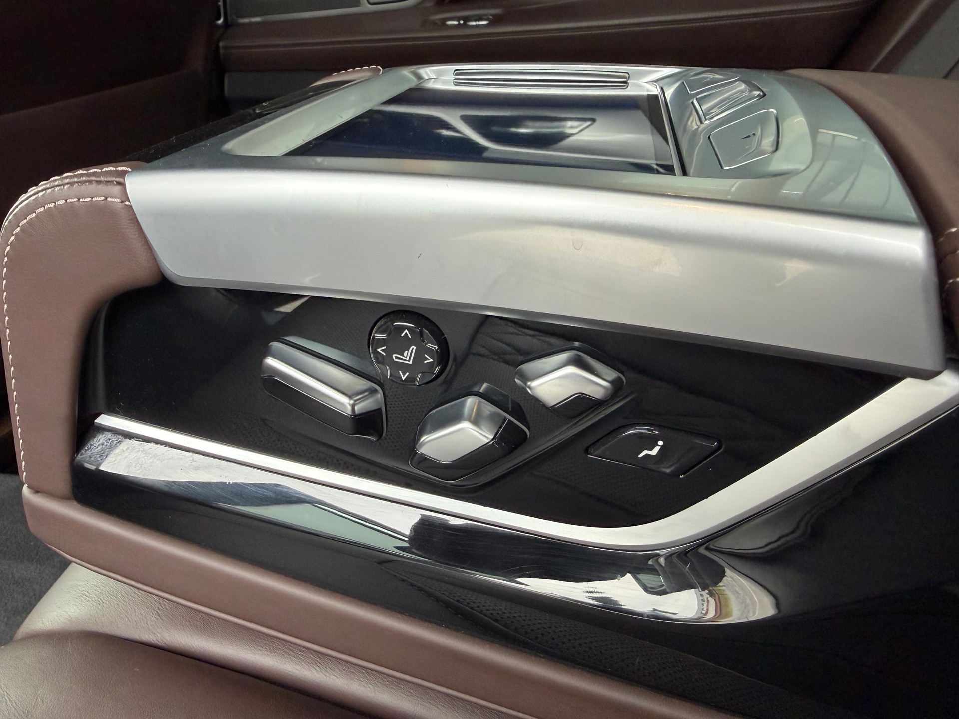 BMW 750Li xDrive Steptronic - 11