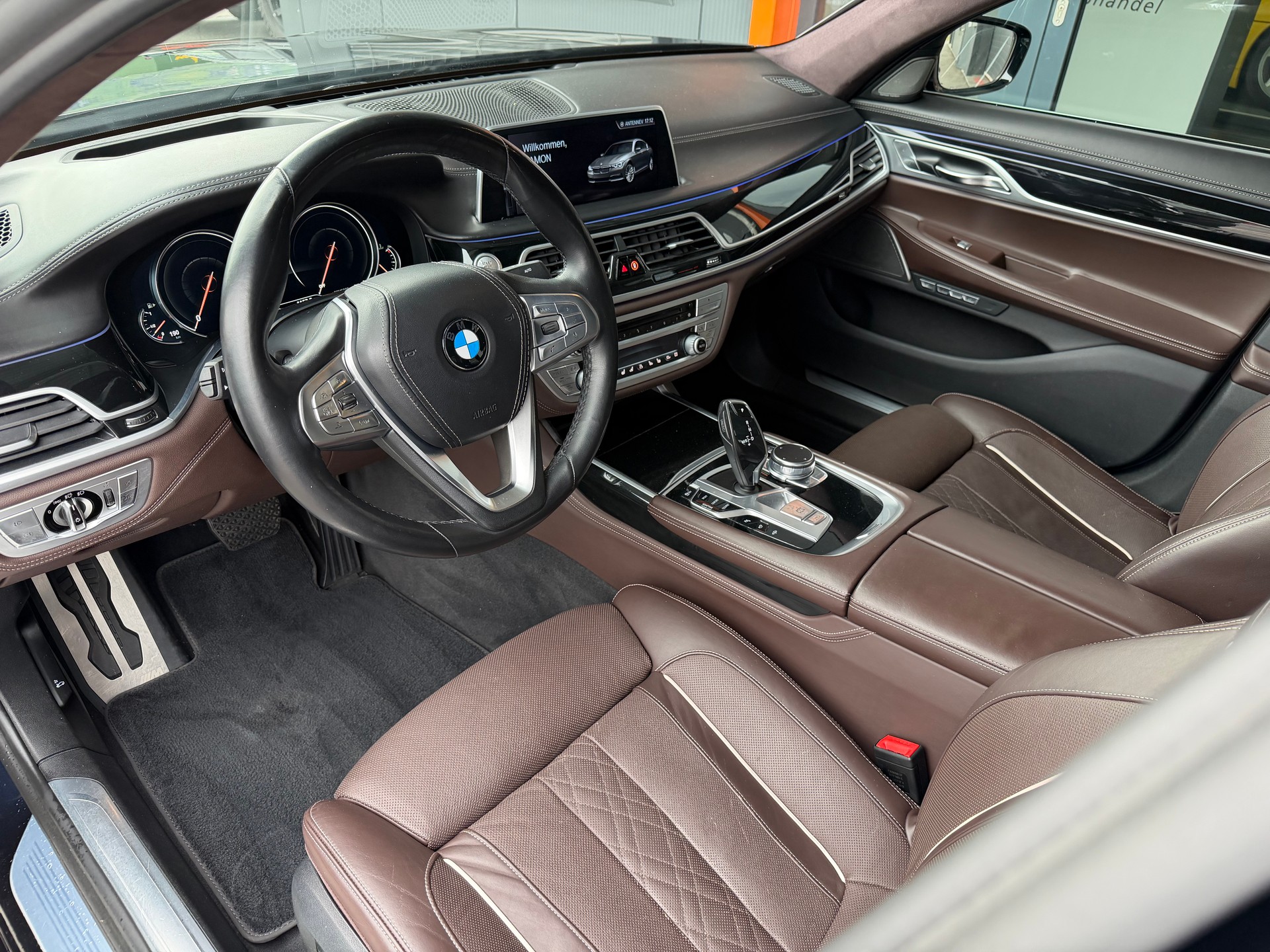 BMW 750Li xDrive Steptronic - 14