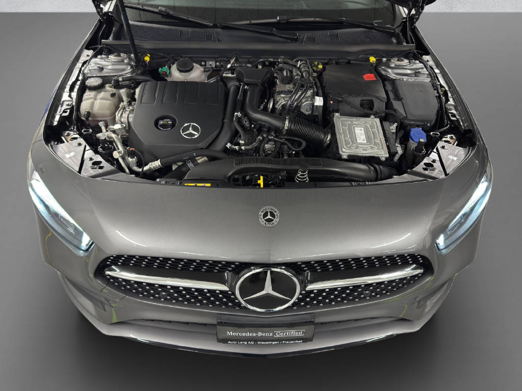 MERCEDES-BENZ A 250 e AMG Line - 9