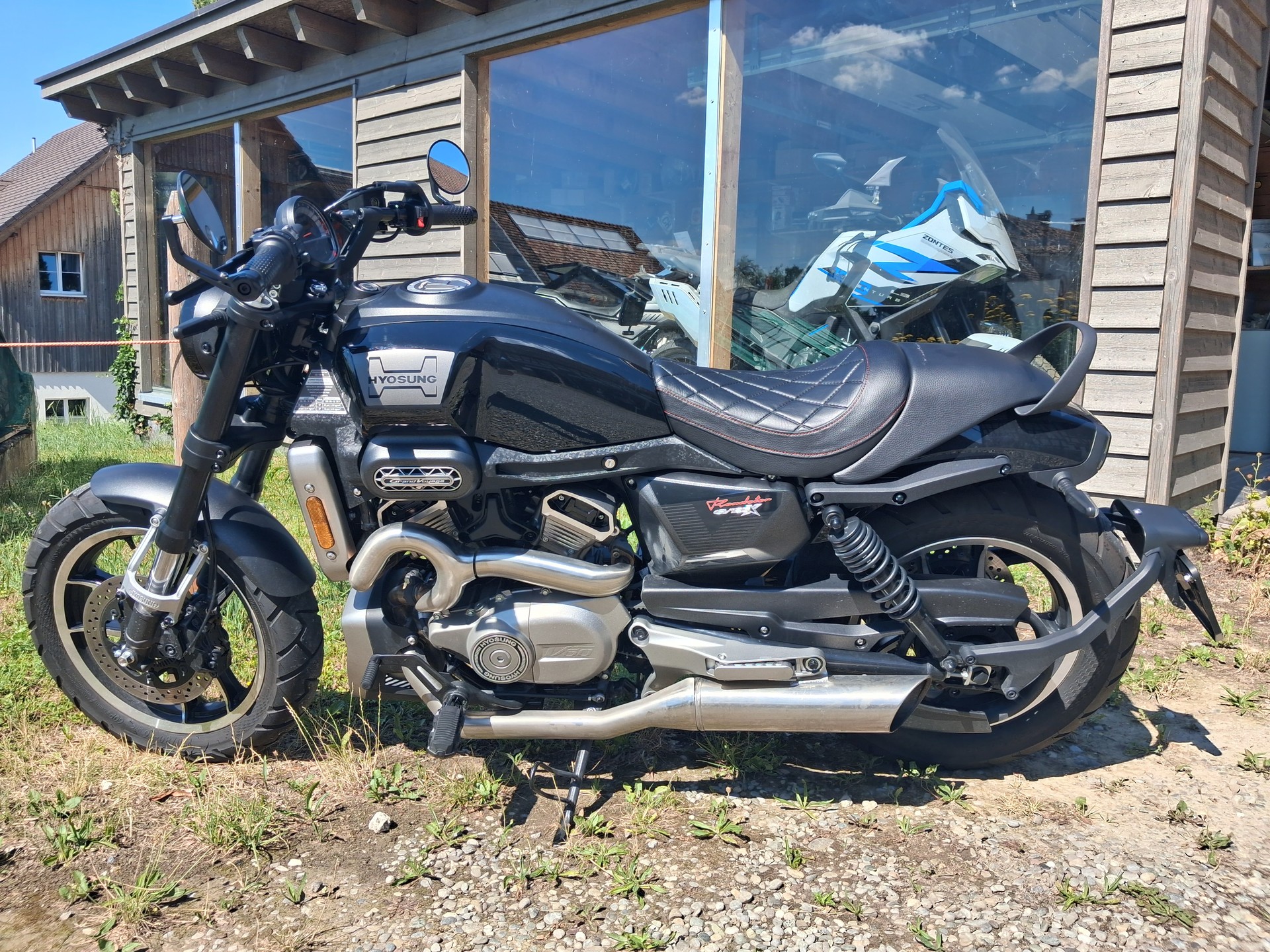 HYOSUNG GV 125X - 4