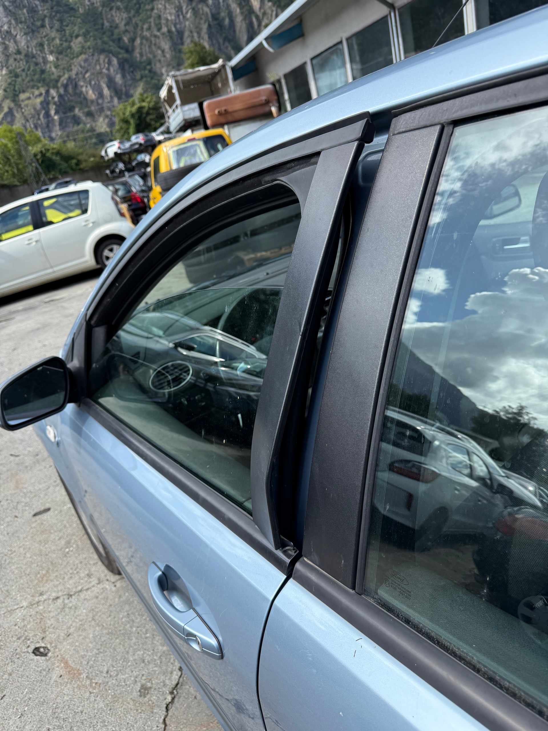 FORD Focus 2.0i Trend - 10