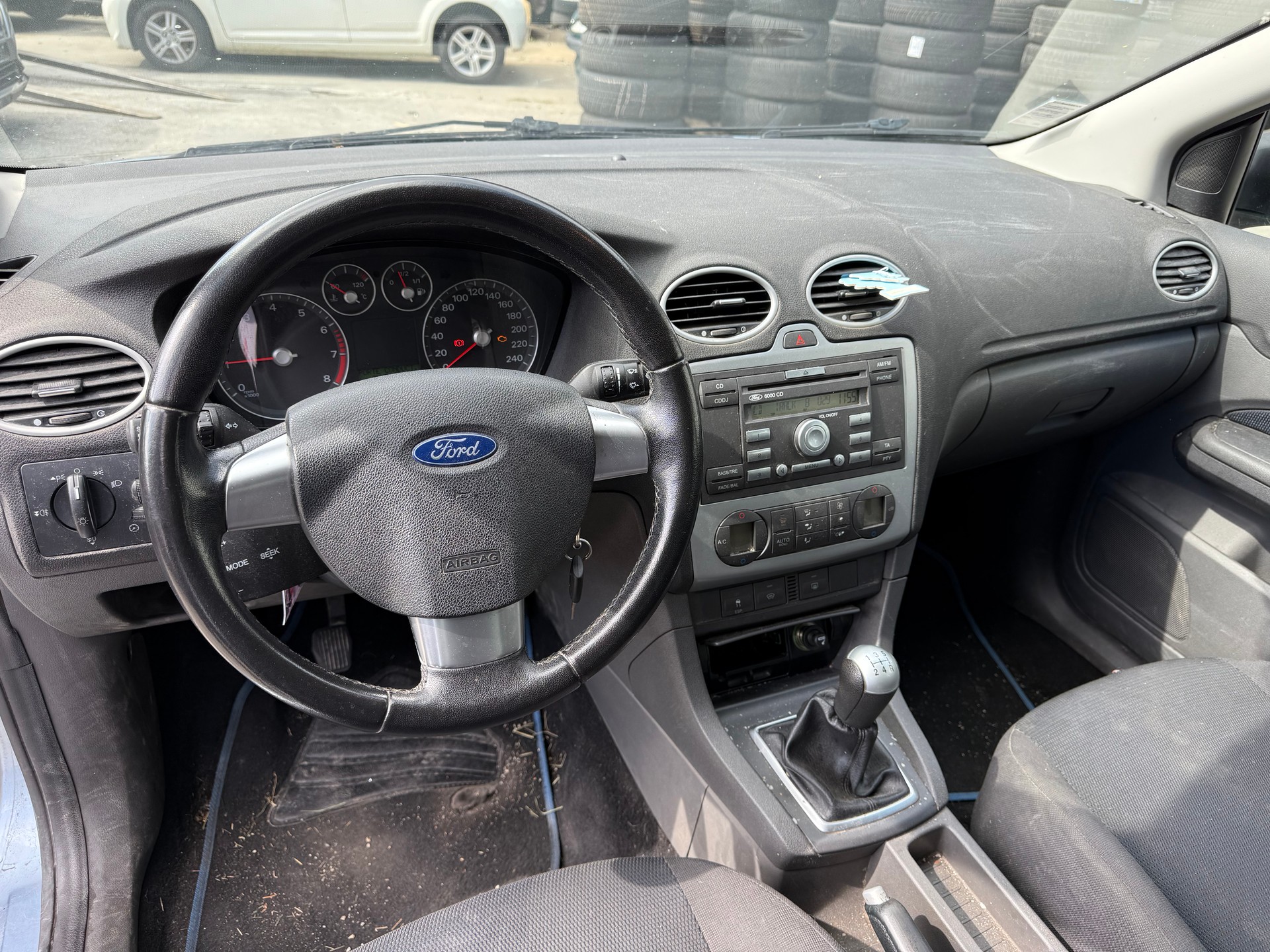 FORD Focus 2.0i Trend - 12