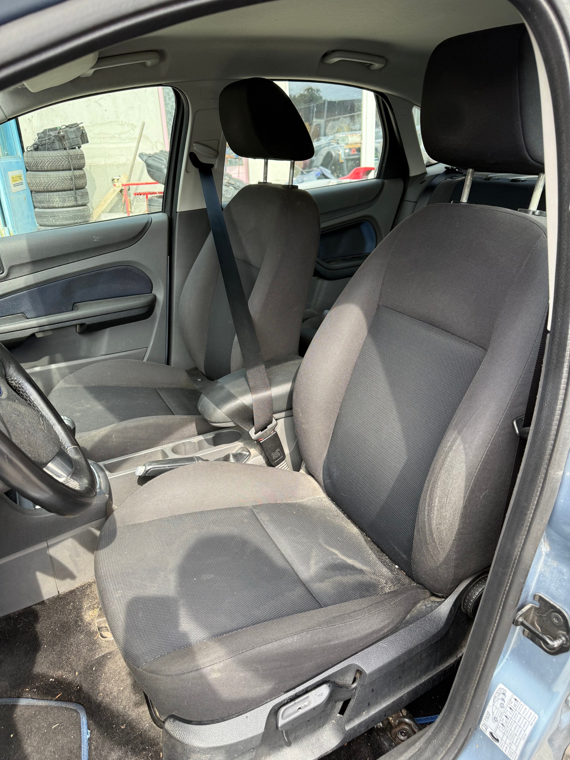 FORD Focus 2.0i Trend - 11