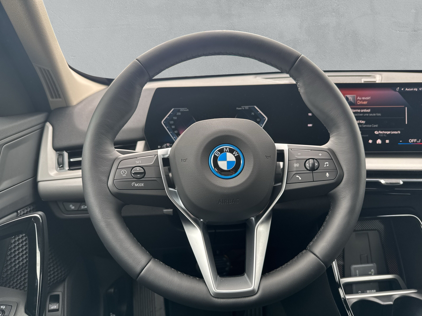 BMW X1 xDrive 25e**Action de leasing à 0.9%** - 16