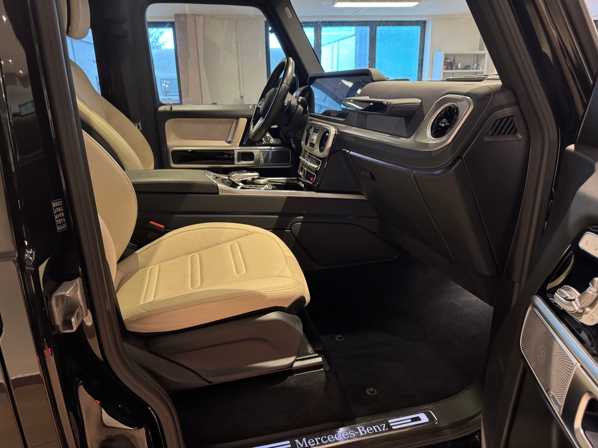 MERCEDES-BENZ G 400 d - 8