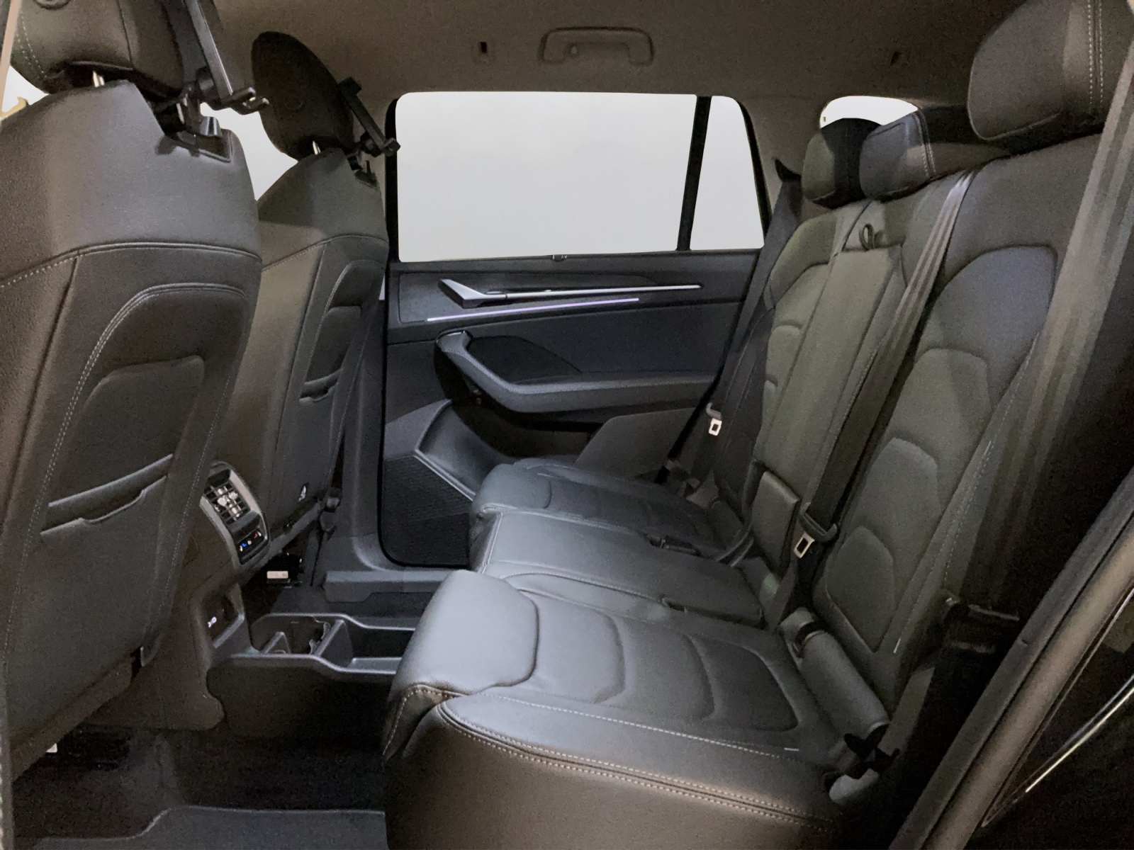 SKODA Kodiaq 1.5 TSI PHEV Dynamic - 11