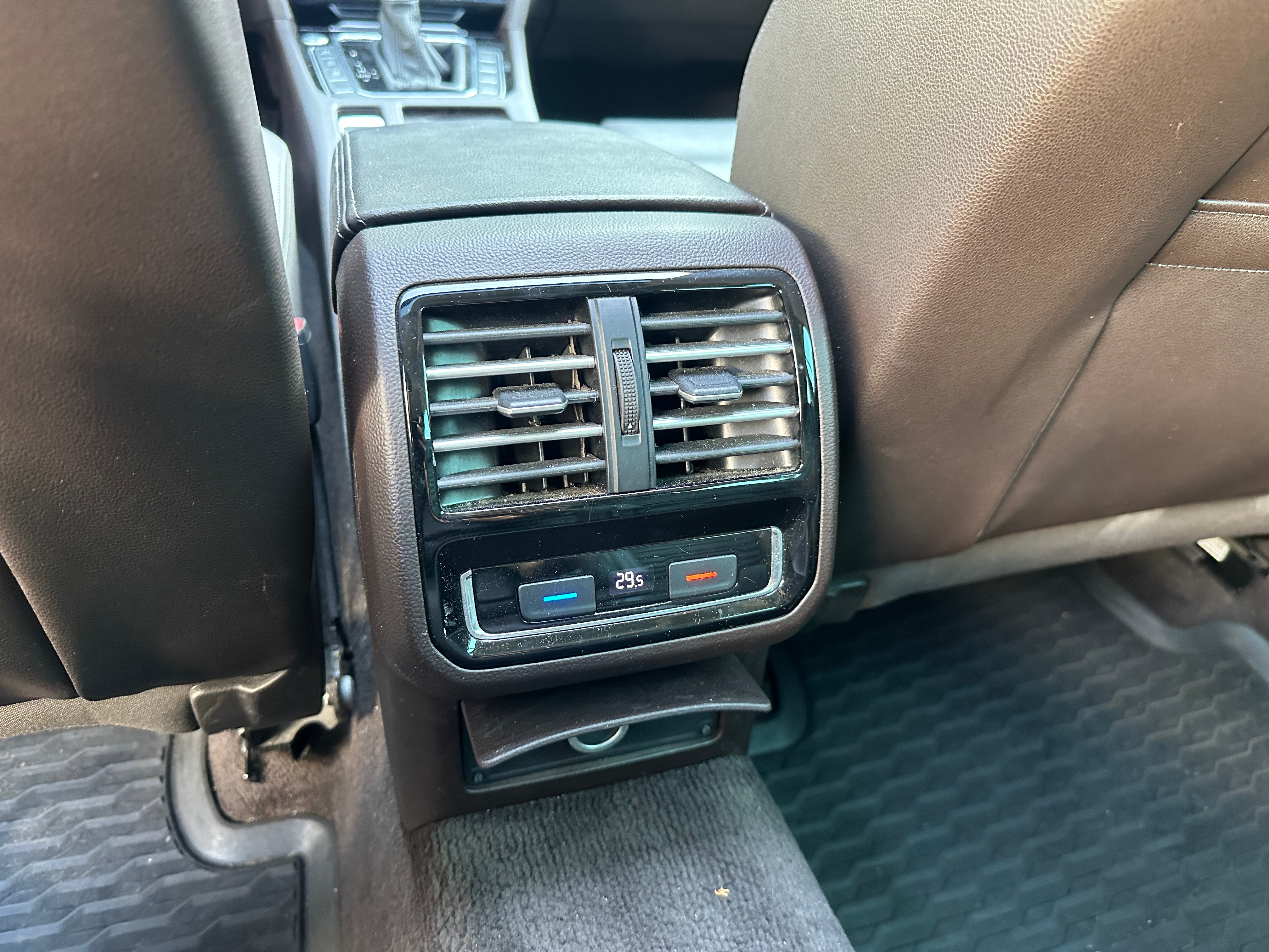 VW PASSAT 20