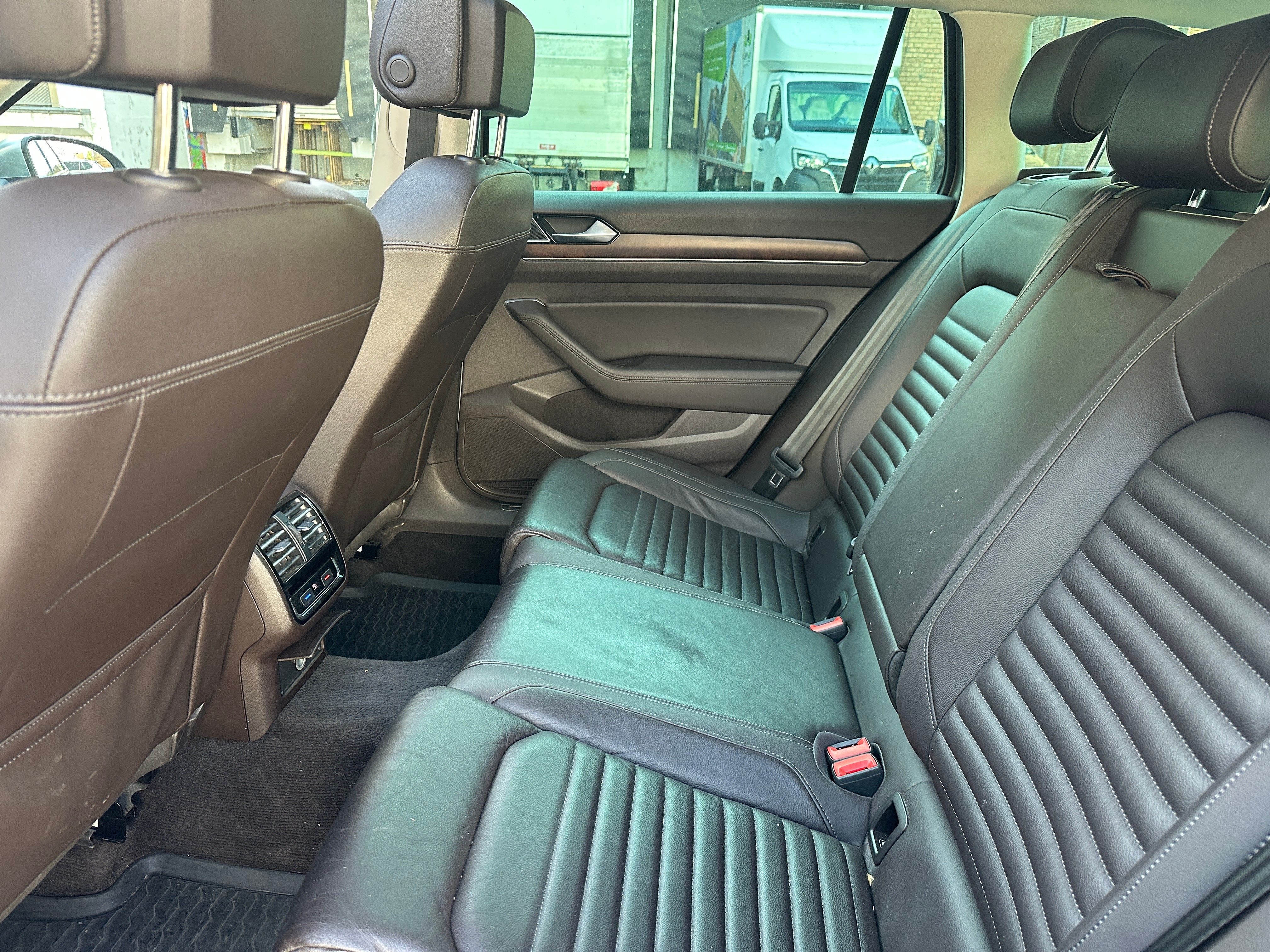 VW PASSAT 17