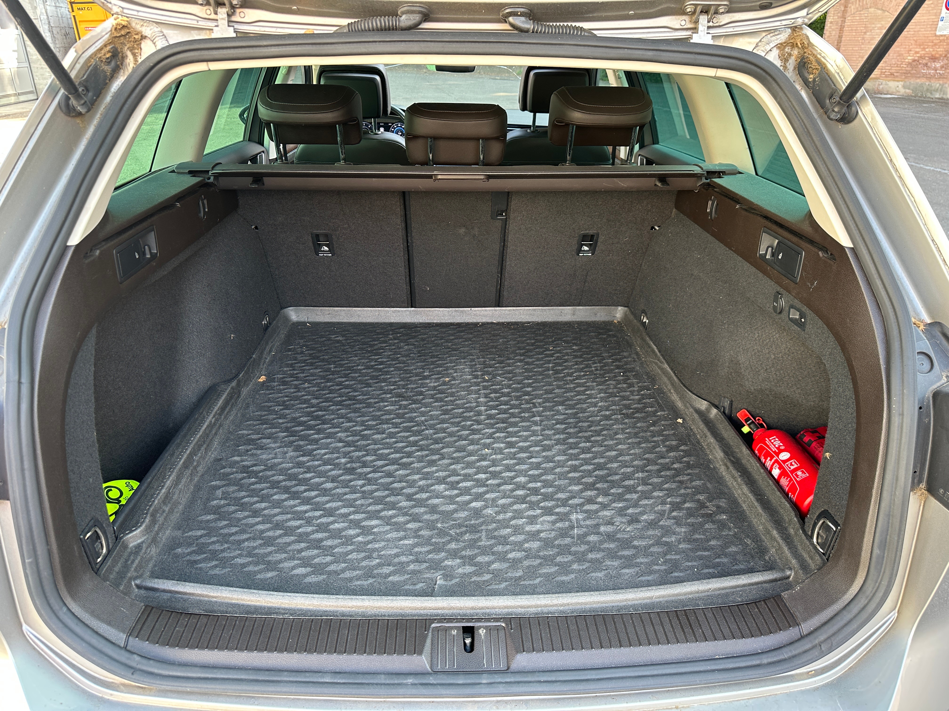 VW PASSAT 21