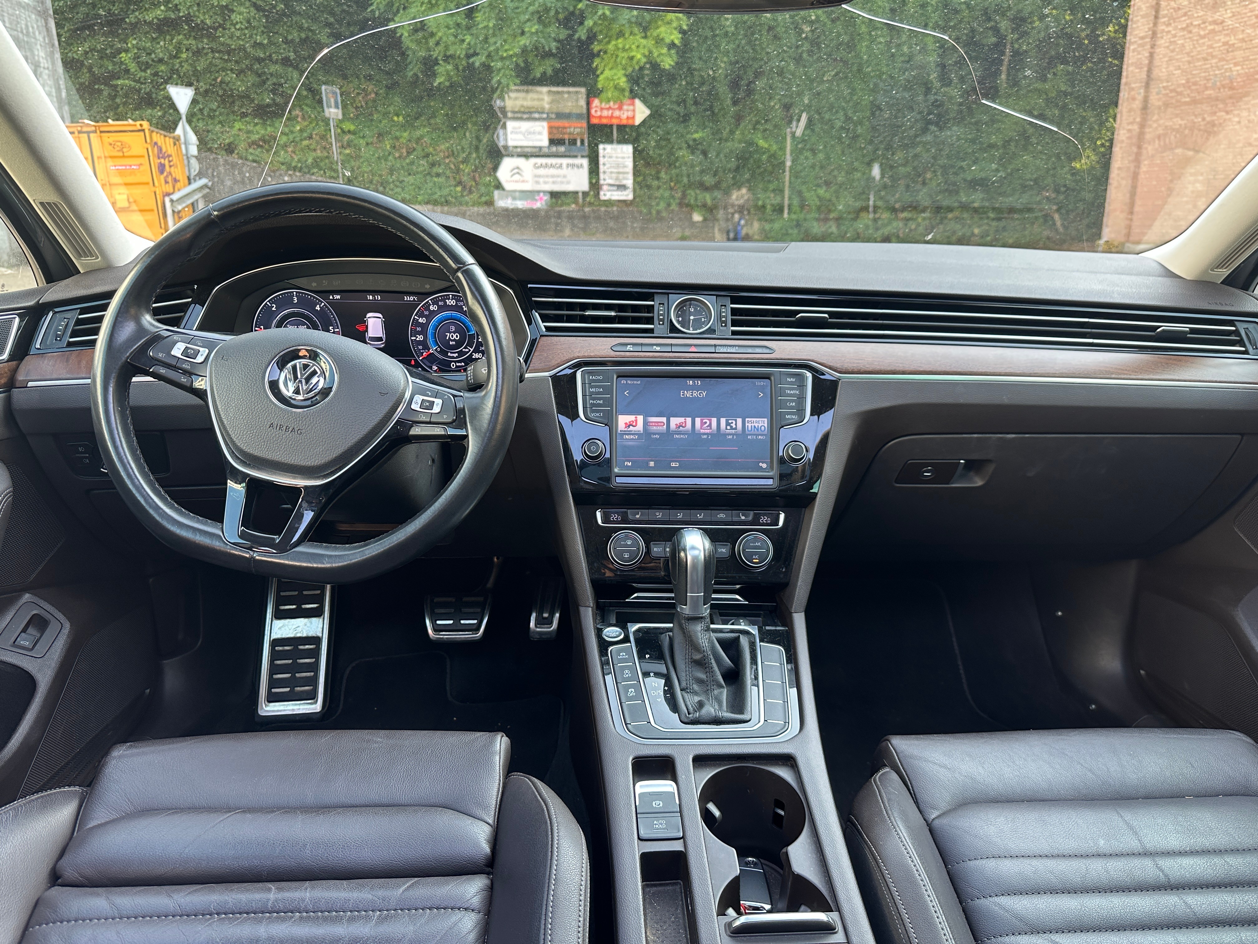 VW PASSAT 19