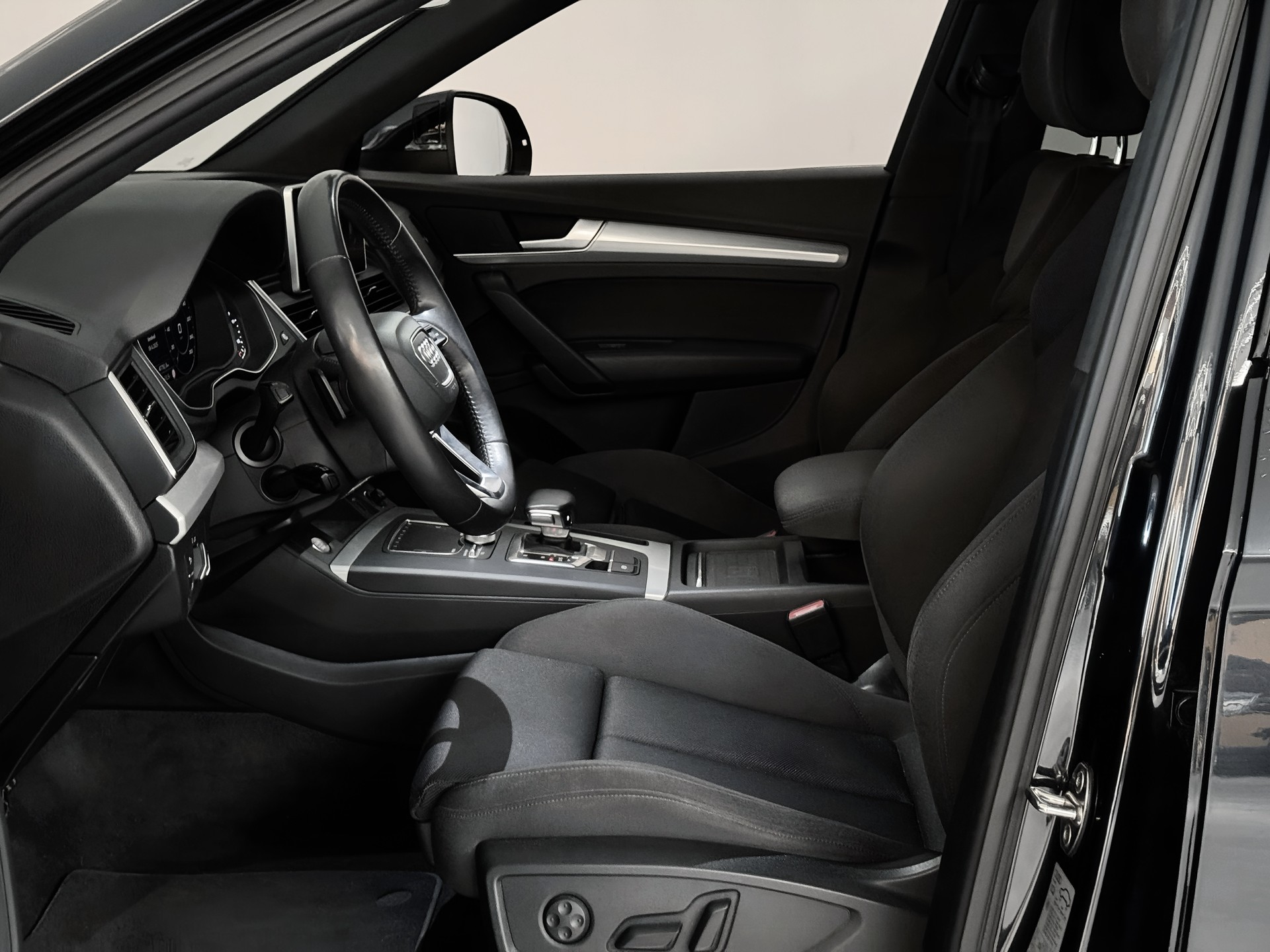 AUDI Q5 2.0 TDI sport quattro S-tronic - 11