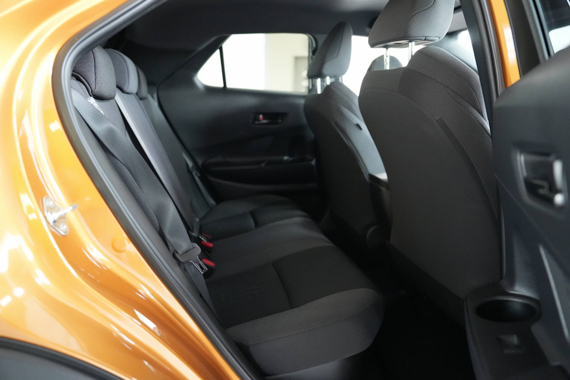 TOYOTA C-HR 2.0 PHEV Swiss Edition - 6