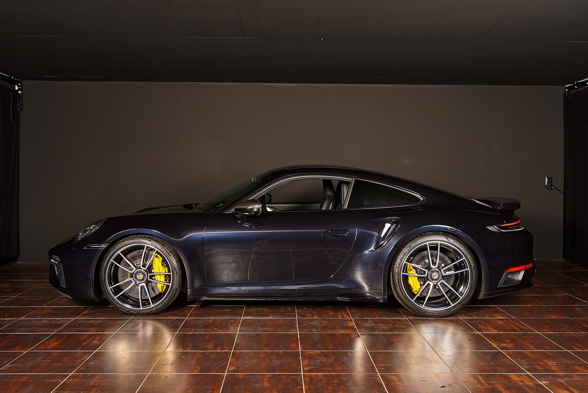 PORSCHE 911 Turbo S PDK - 3