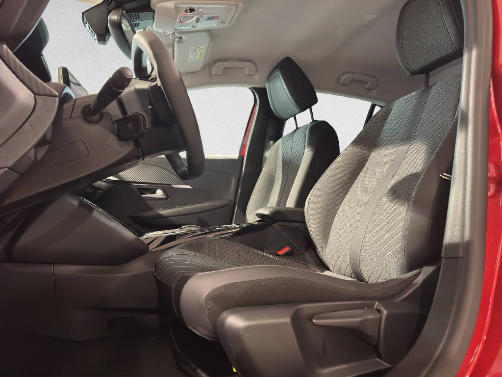 PEUGEOT 208 1.2 Hybrid Allure - 10