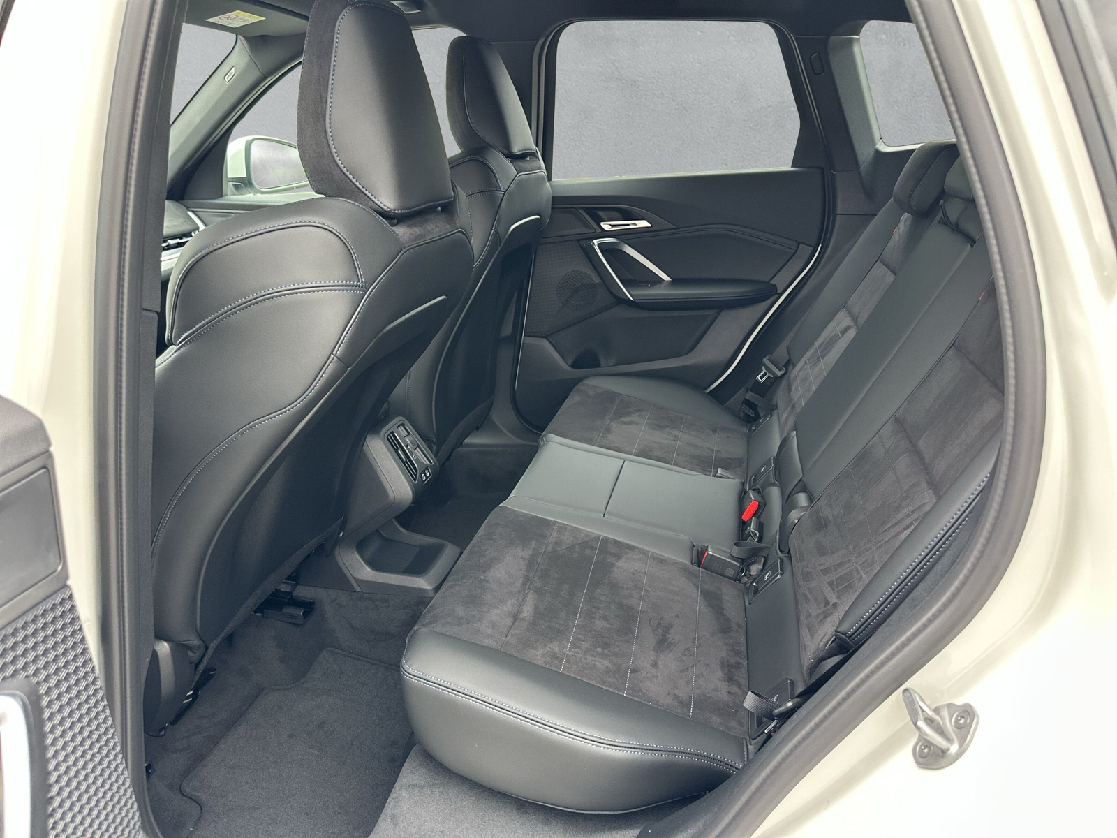 BMW X1 xDrive 23i 48V M Sport - 16