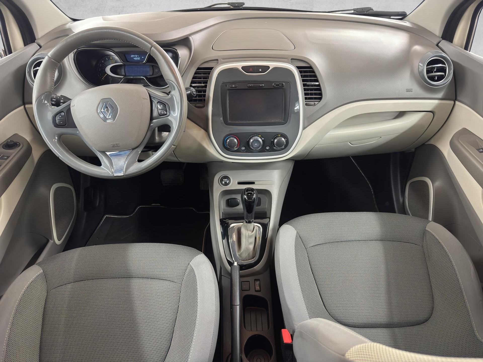 RENAULT Captur 1.2 TCe Dynamique EDC - 11