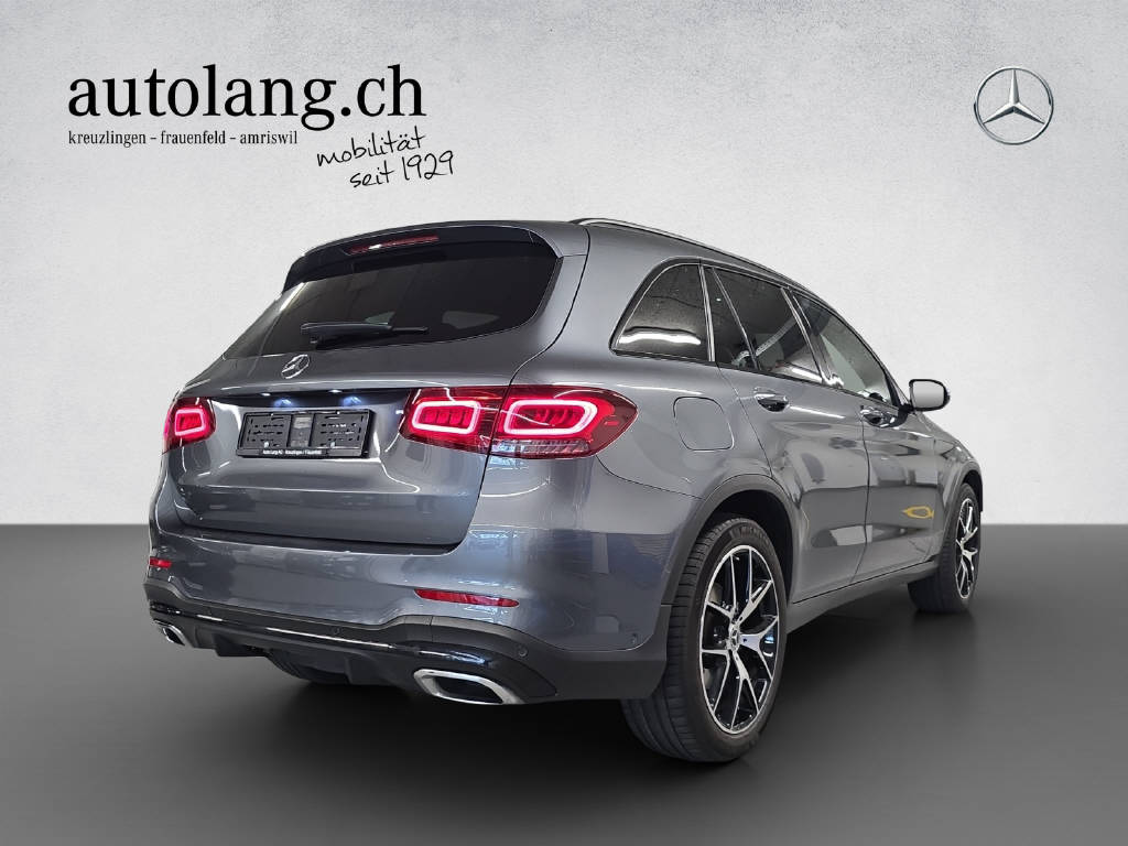 MERCEDES-BENZ GLC 220 d AMG Line 4Matic - 4