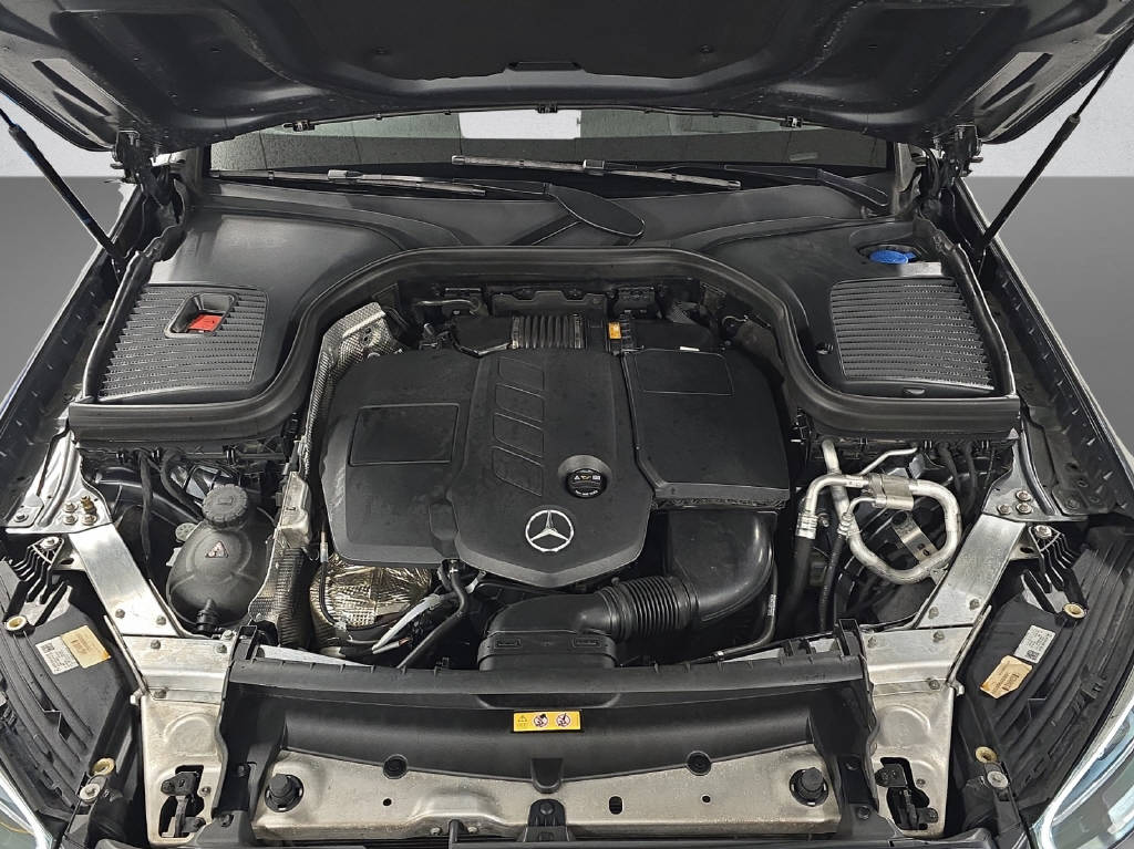 MERCEDES-BENZ GLC 220 d AMG Line 4Matic - 9