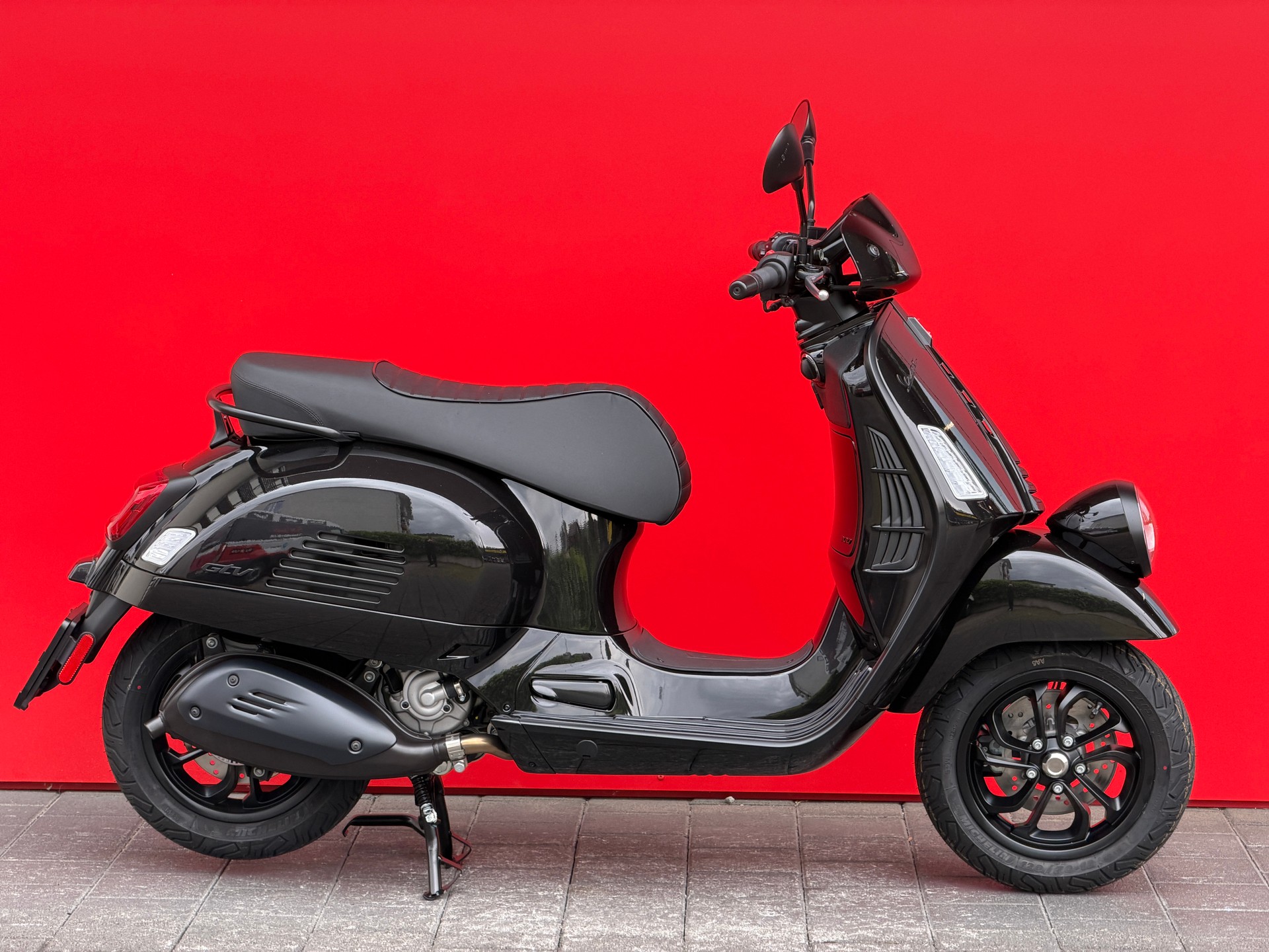PIAGGIO Vespa GTV 300 ''Notte'' - 14