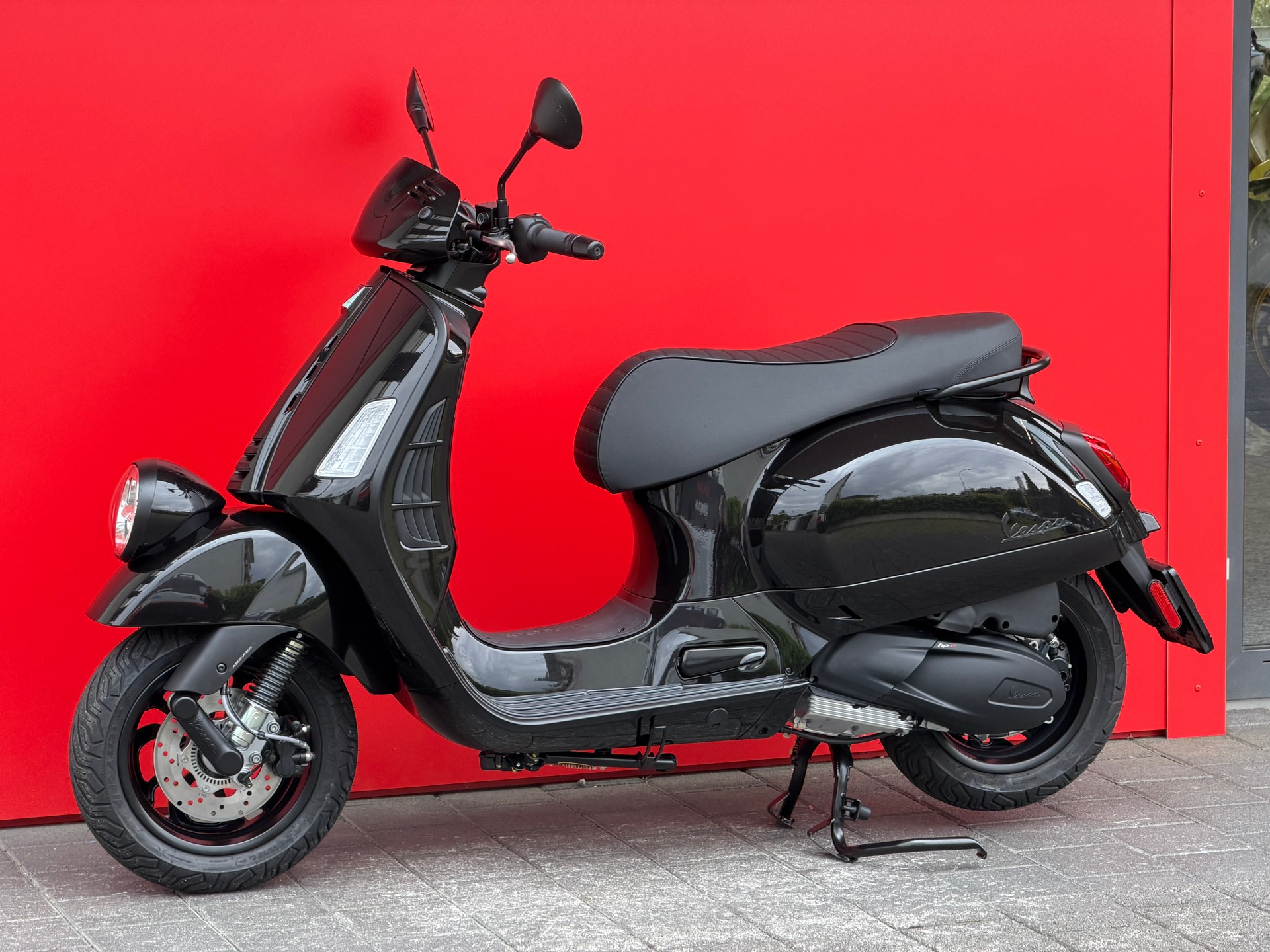 PIAGGIO Vespa GTV 300 ''Notte'' - 12