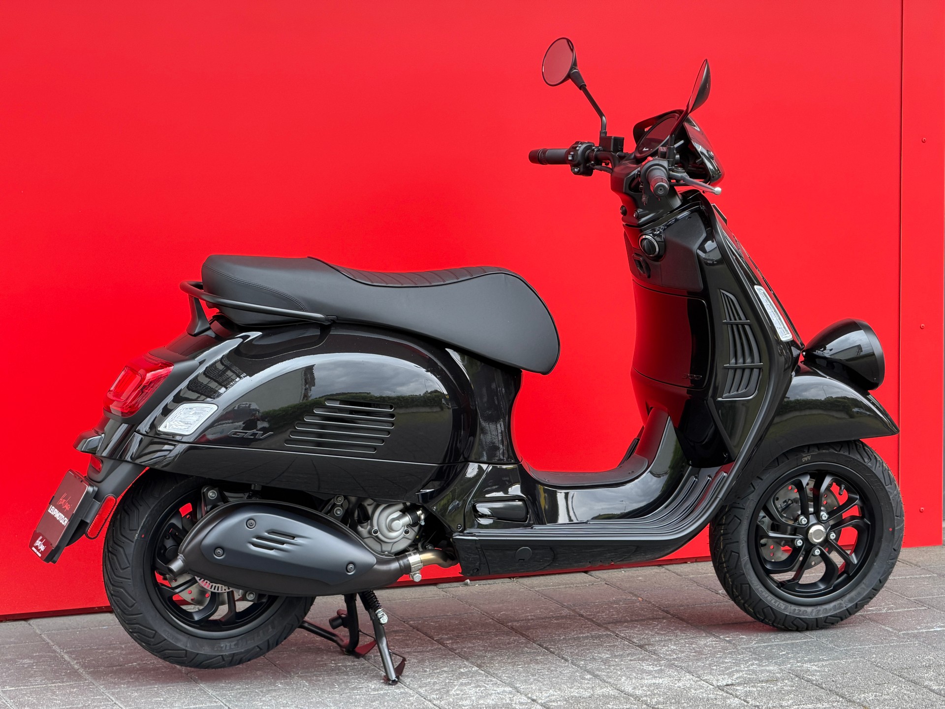 PIAGGIO Vespa GTV 300 ''Notte'' - 2