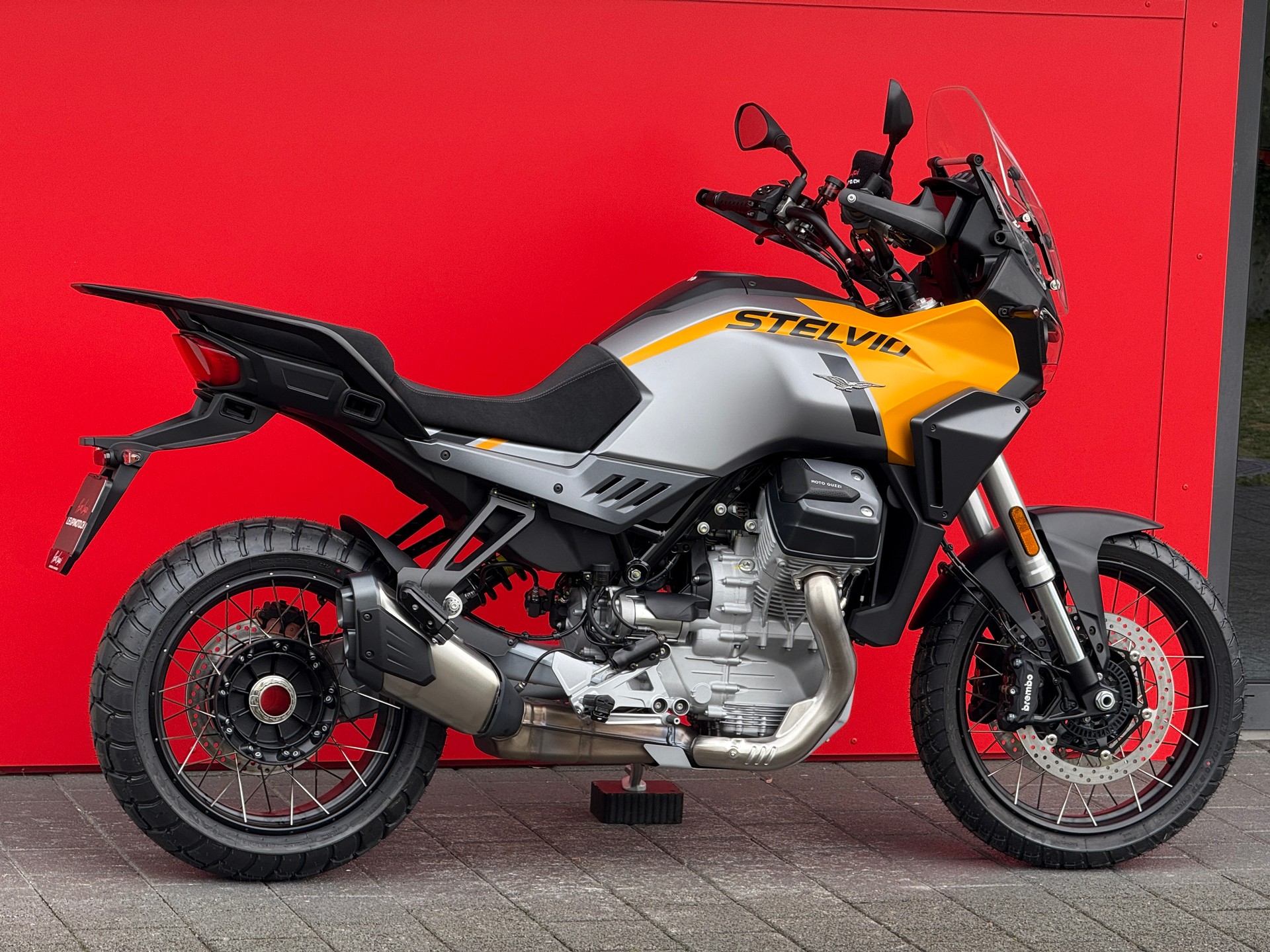 MOTO GUZZI Stelvio 1000 E5+ - 11