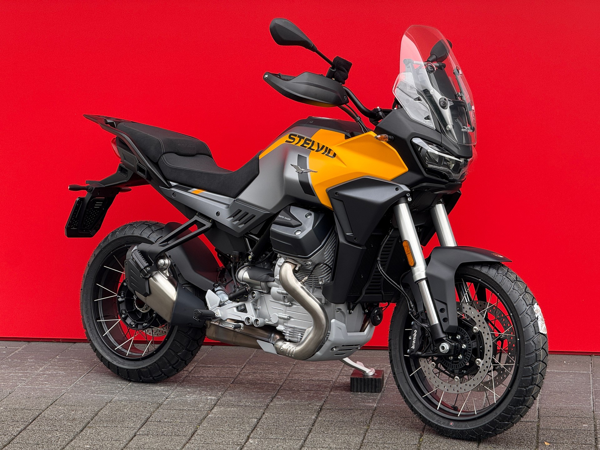 MOTO GUZZI Stelvio 1000 E5+ - 2