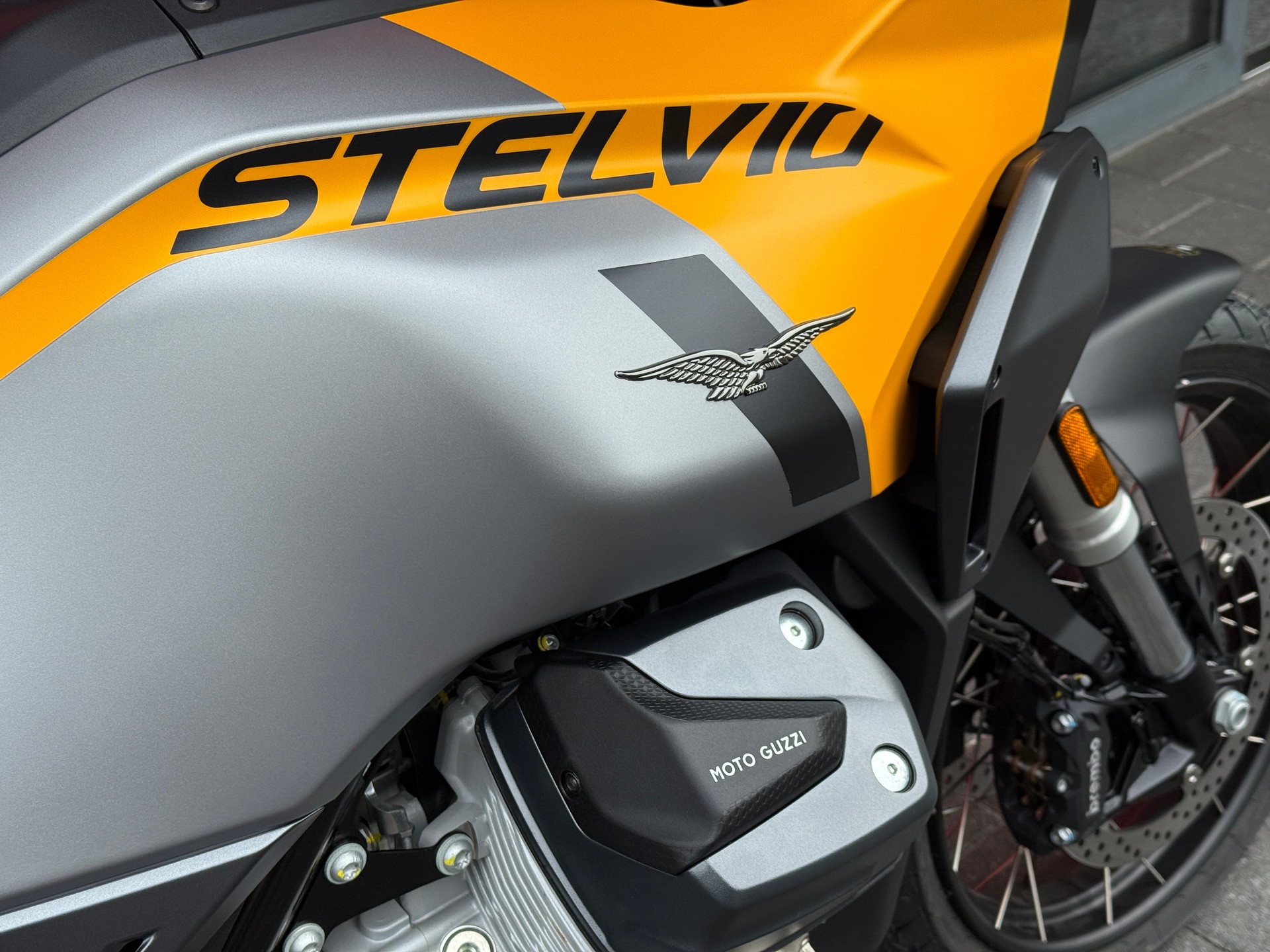 MOTO GUZZI Stelvio 1000 E5+ - 4