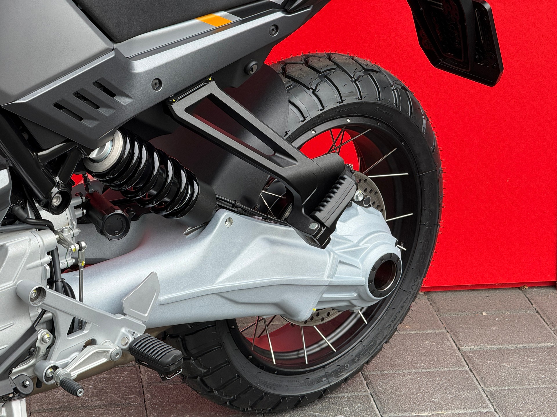 MOTO GUZZI Stelvio 1000 E5+ - 12