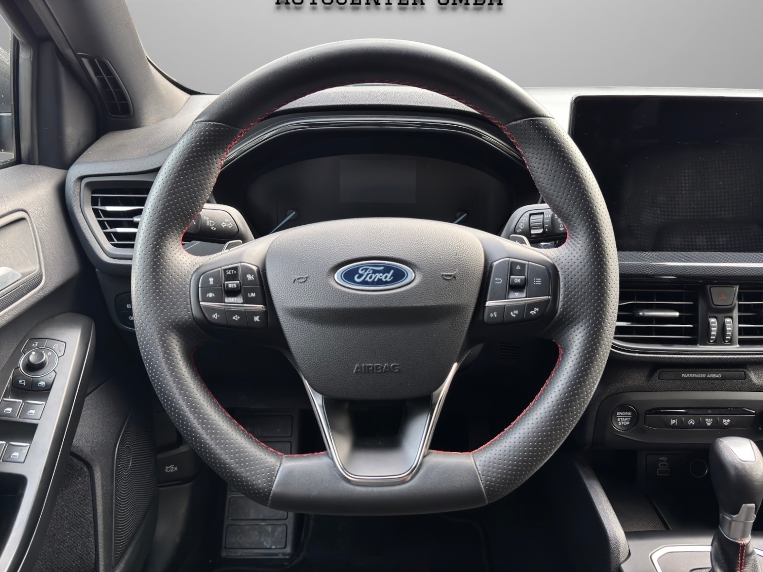 FORD Focus 1.0 MHEV ST-Line Automat - 10