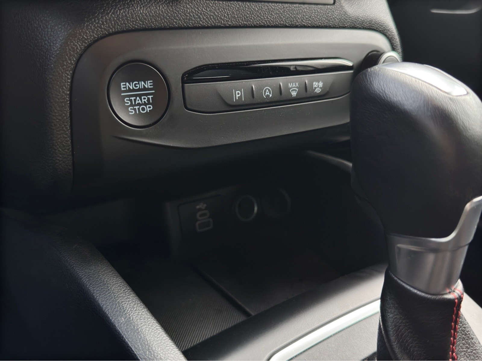 FORD Focus 1.0 MHEV ST-Line Automat - 16