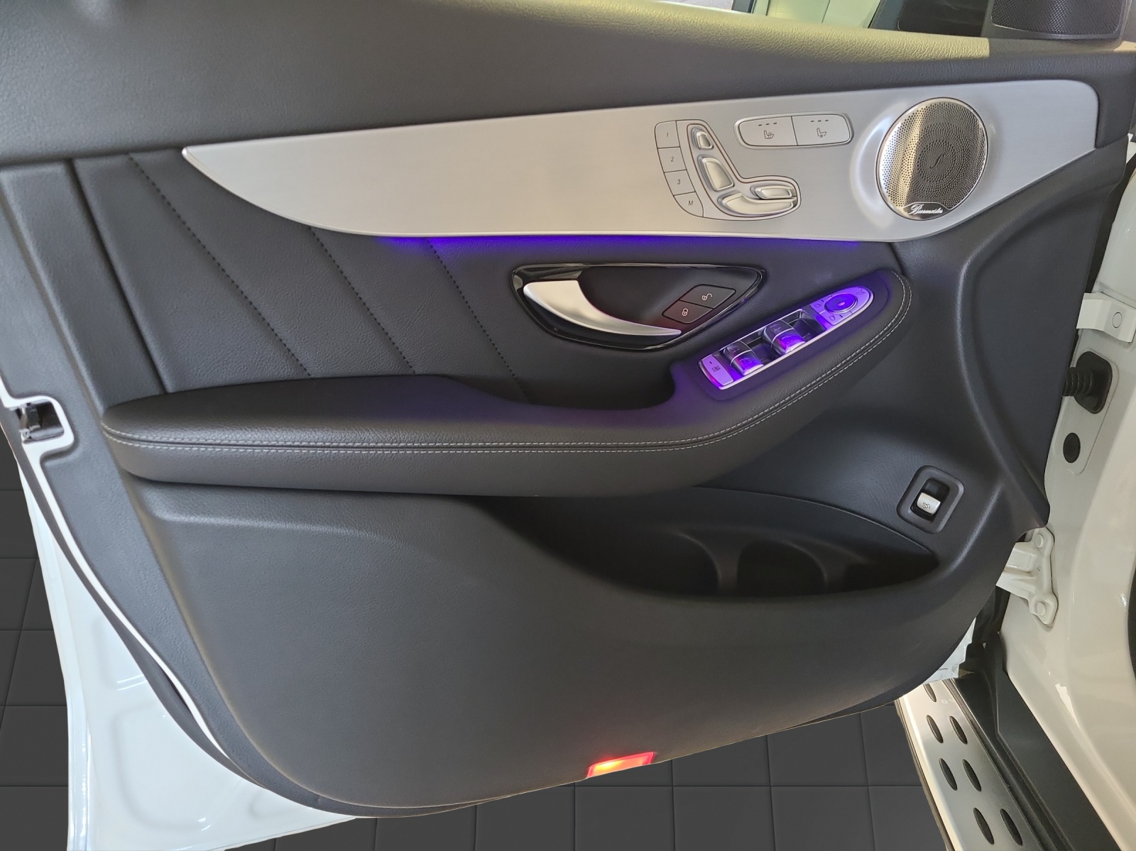 MERCEDES-BENZ GLC 300 AMG Line 4Matic 9G-Tronic - 9