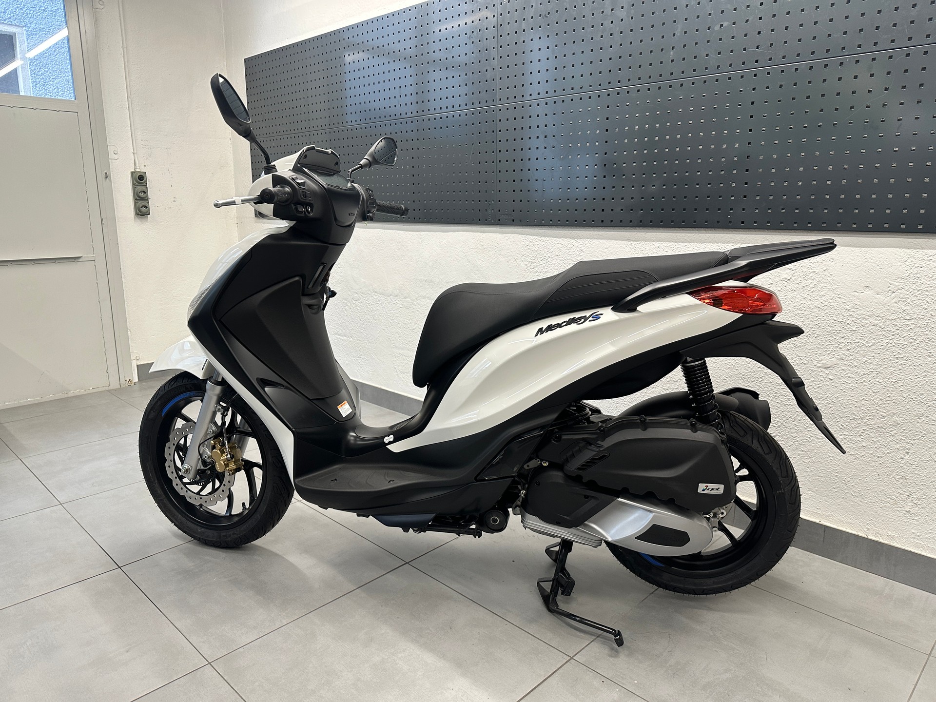 PIAGGIO Medley 125 Sport | Vorführfahrzeug | ABS | 125cc | Garantie - 14
