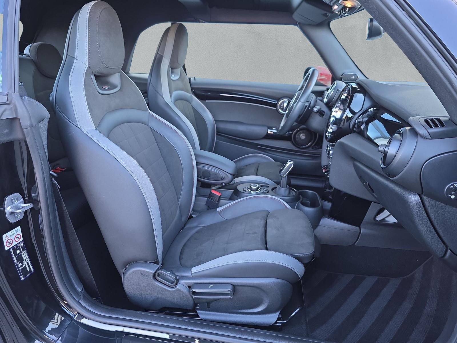 MINI John Cooper Works Cabrio F57 2.0i (CH) - 13