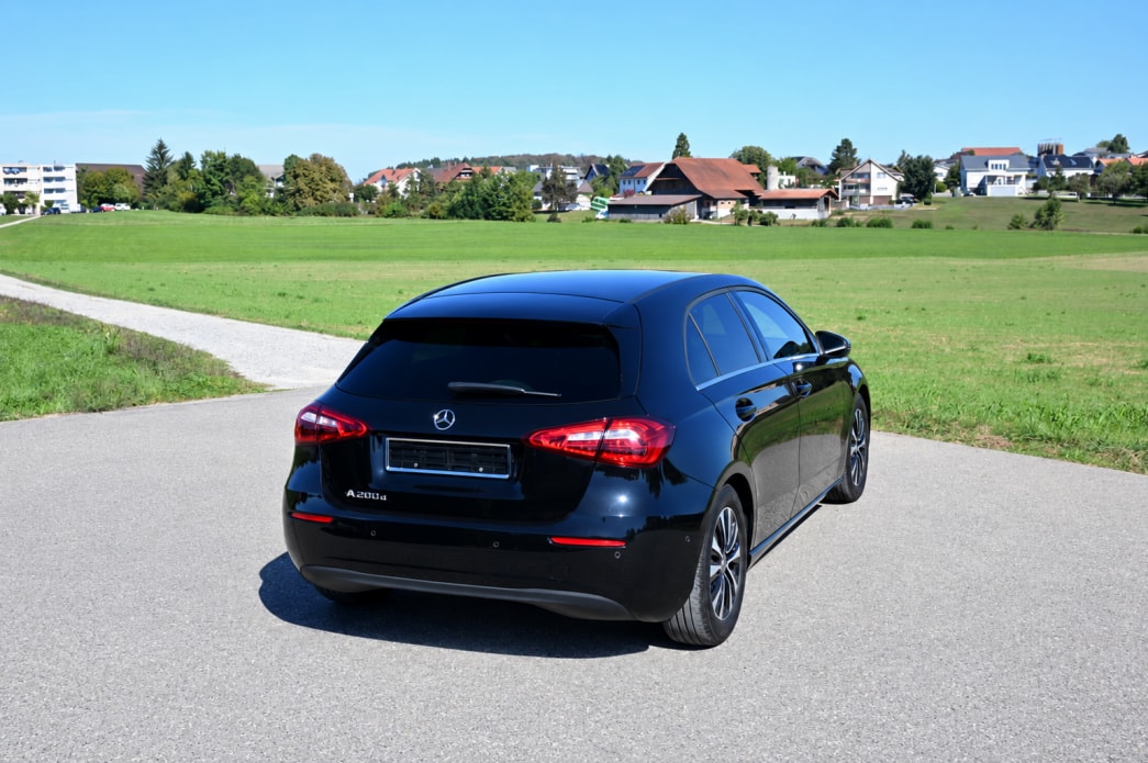 MERCEDES-BENZ A 200 d SE Line 8G-DCT - 3