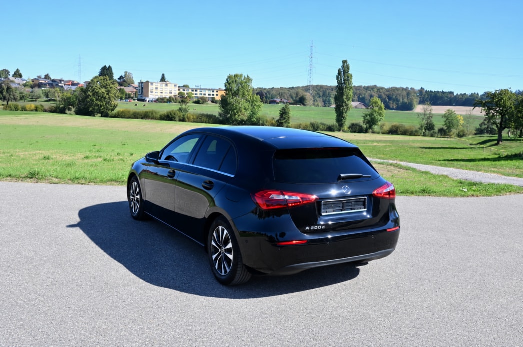 MERCEDES-BENZ A 200 d SE Line 8G-DCT - 4