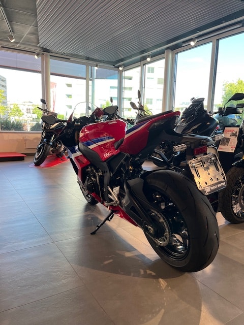 HONDA CBR 1000 RR-R Fireblade SP - 6