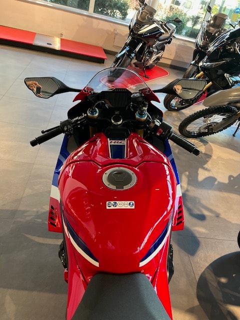 HONDA CBR 1000 RR-R Fireblade SP - 10