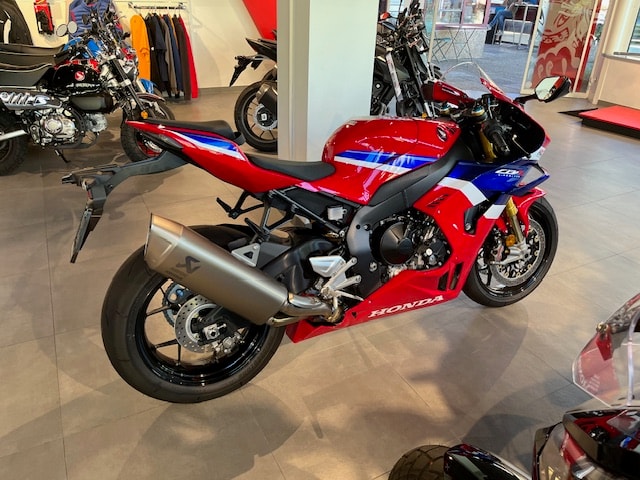 HONDA CBR 1000 RR-R Fireblade SP - 4