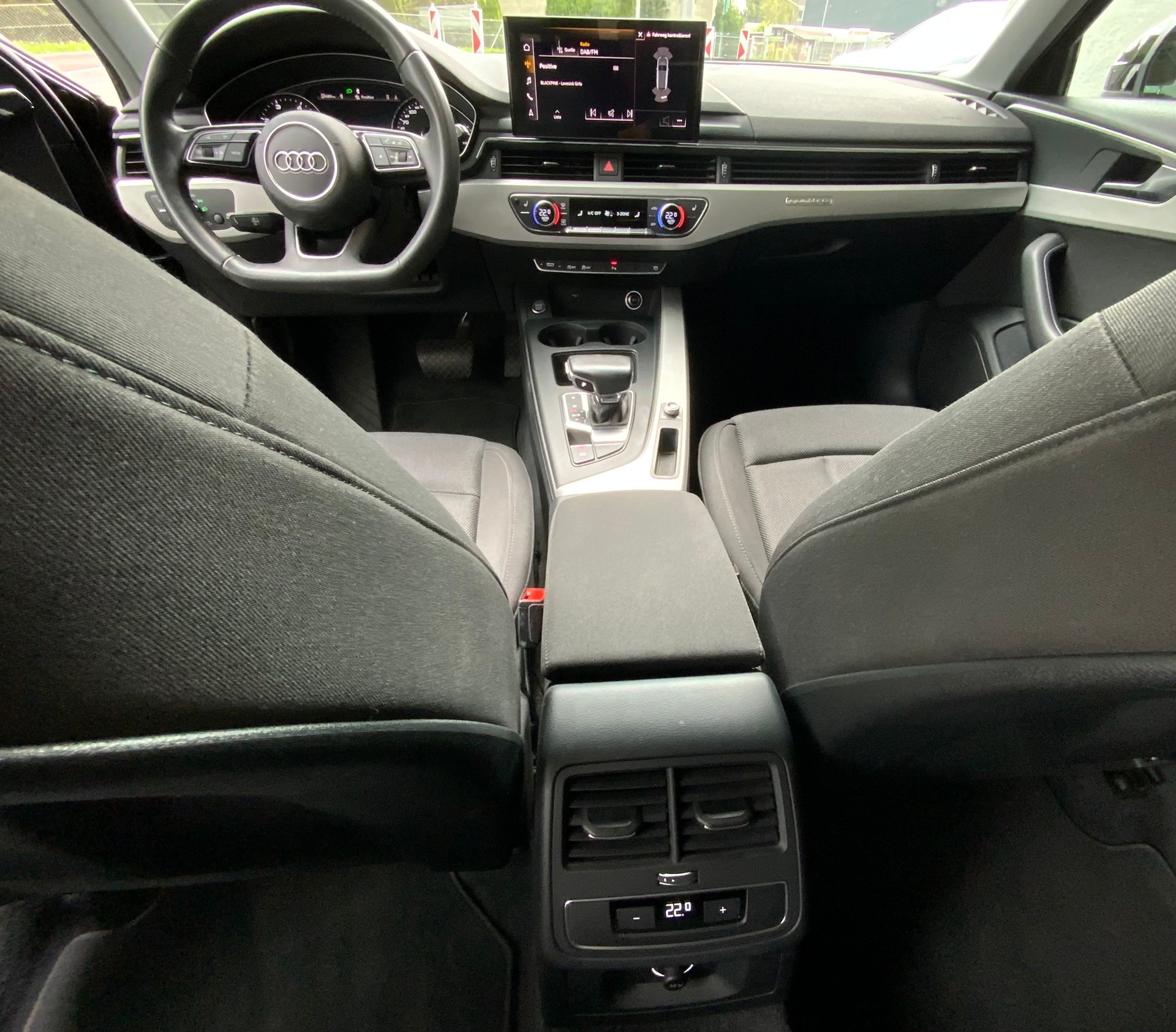 AUDI A4 Avant 40 TDI advanced Attraction quattro S-tronic - 13