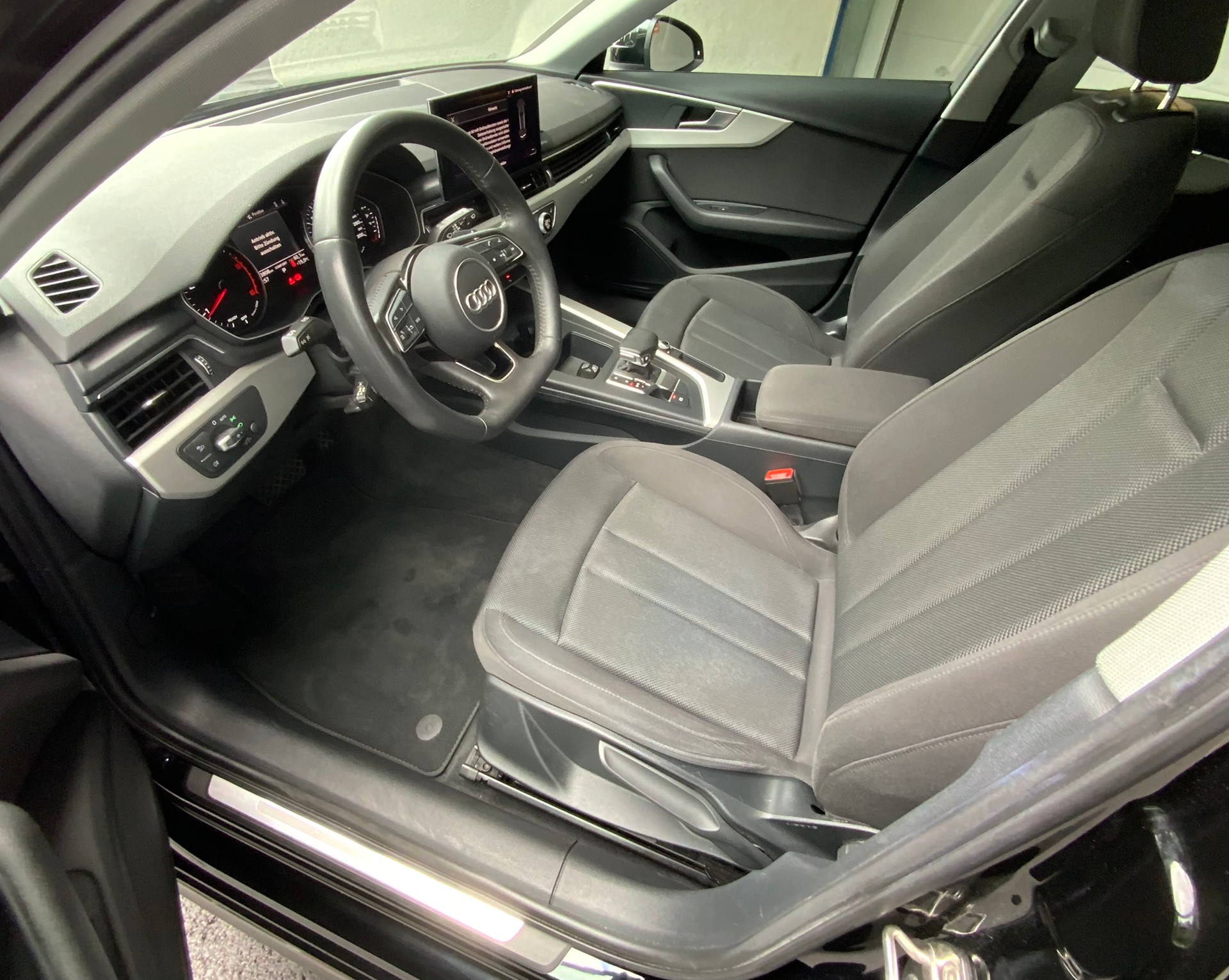 AUDI A4 Avant 40 TDI advanced Attraction quattro S-tronic - 11
