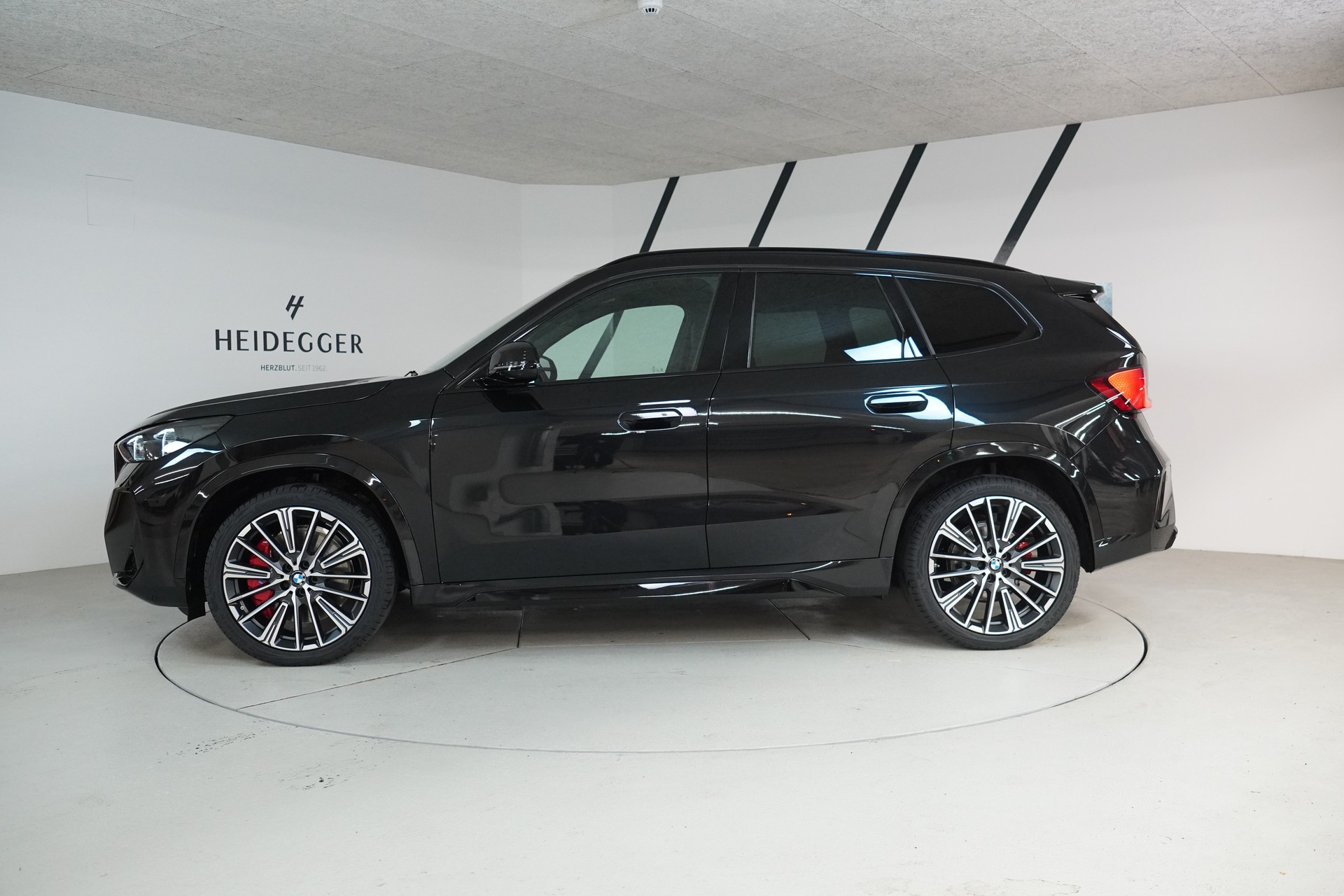 BMW X1 xDrive 23d 48V M Sport Pro - 4