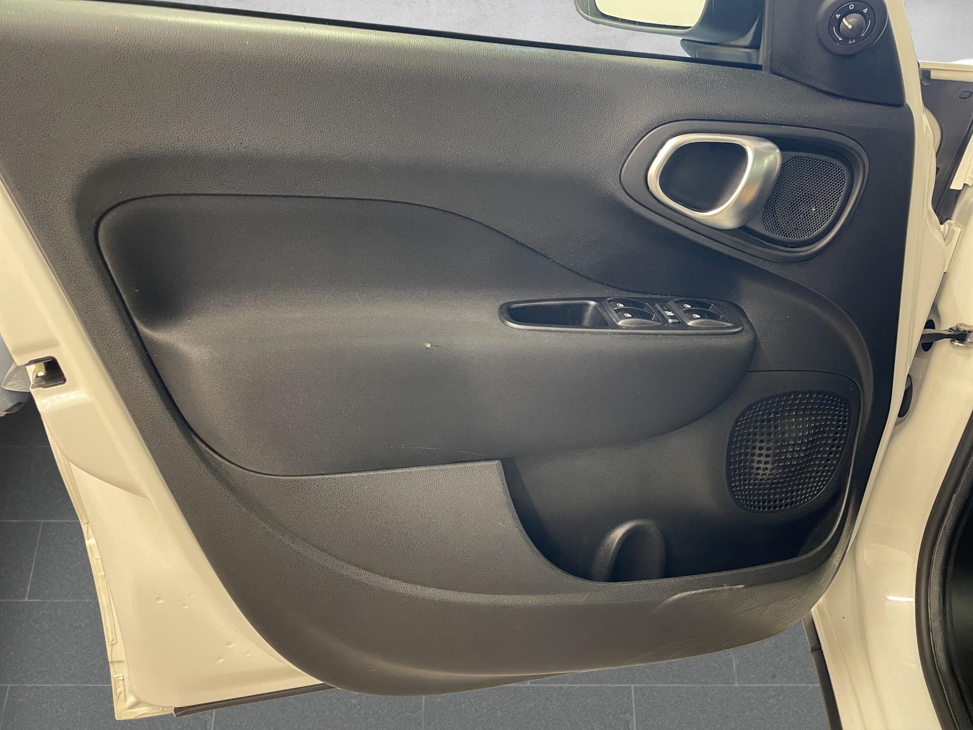 FIAT 500 L 1.4 T-Jet S-Design - 9