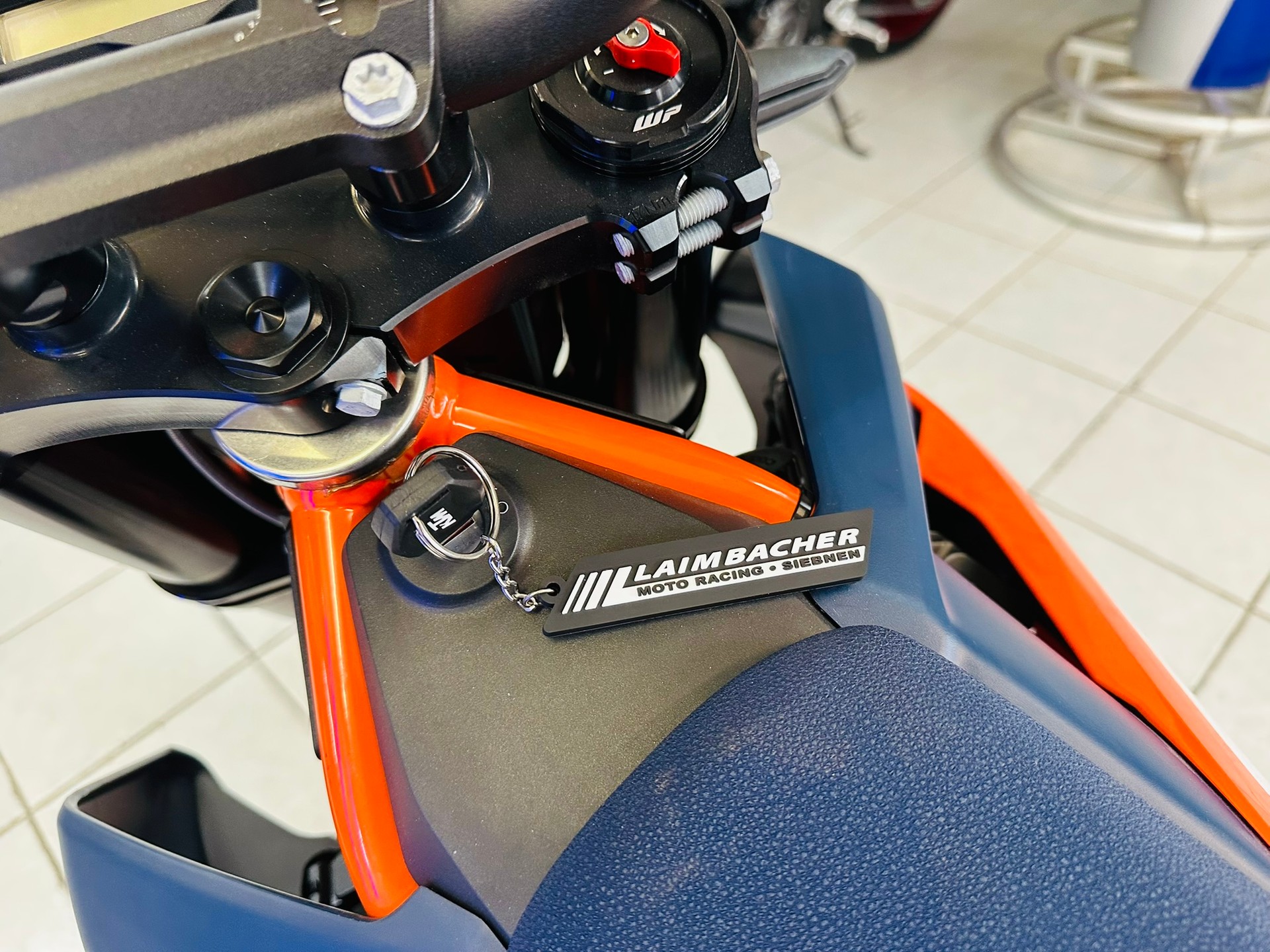KTM 690 SMC R - 6