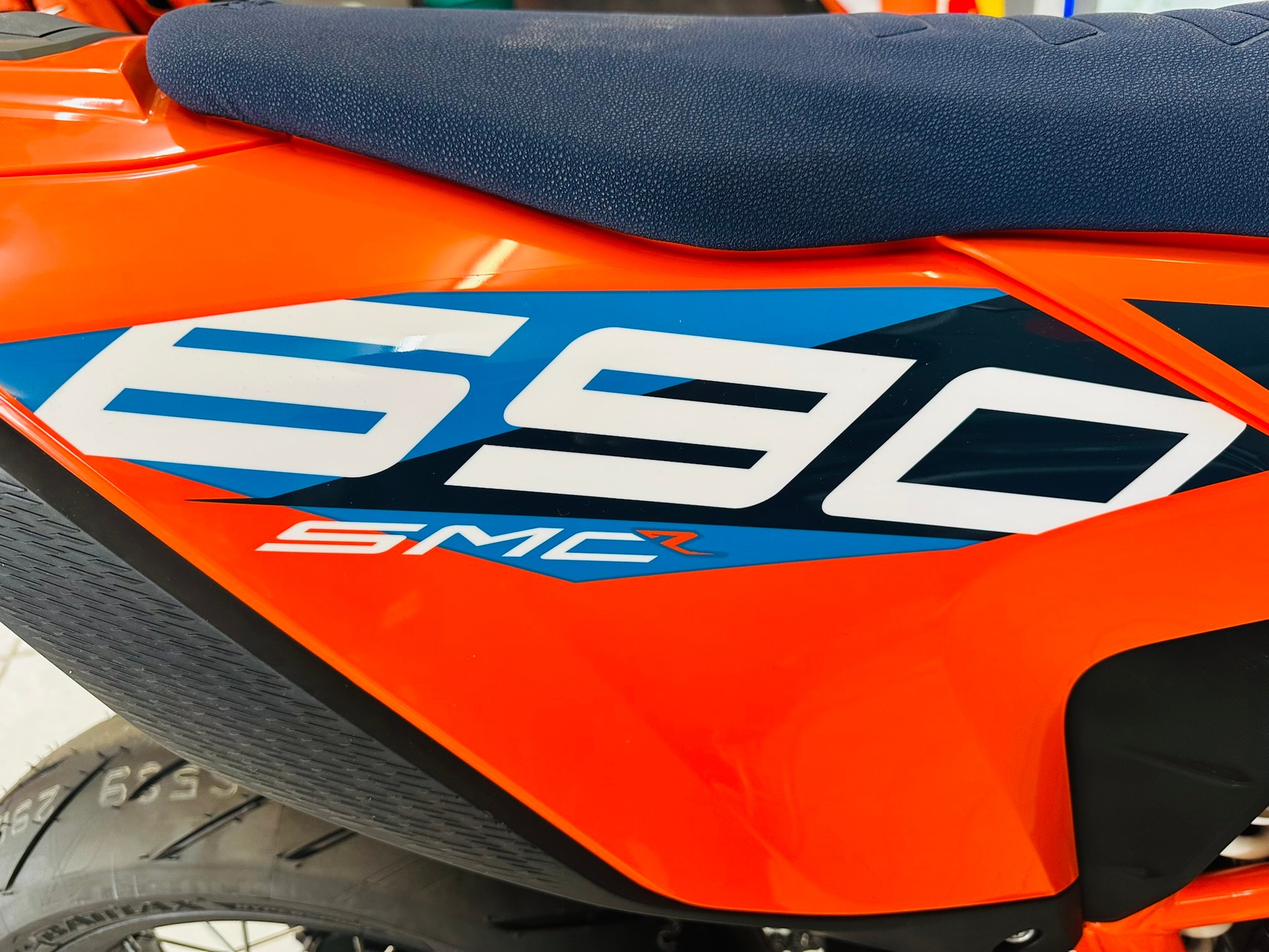 KTM 690 SMC R - 3