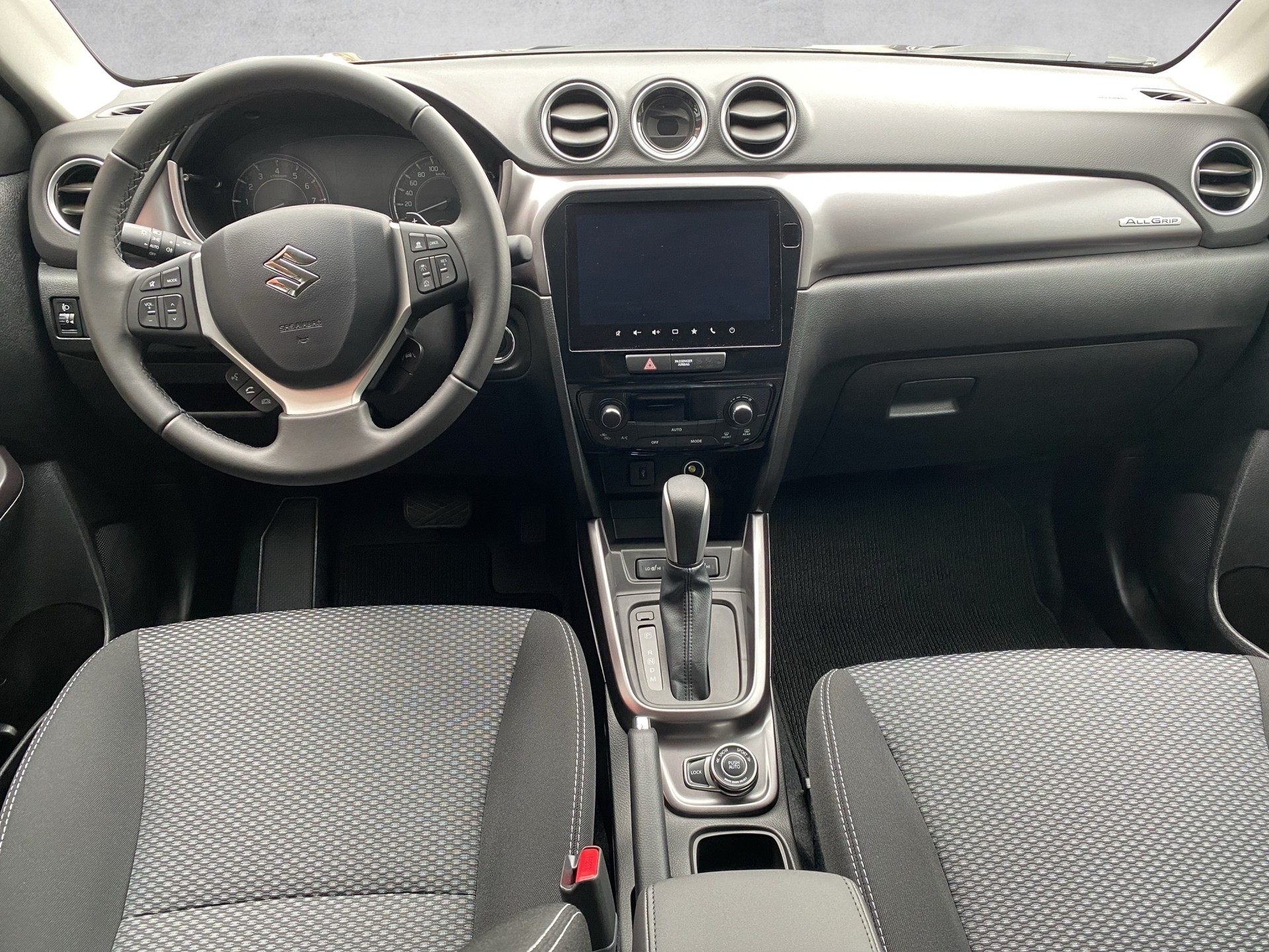 SUZUKI Vitara 1.4 Boosterjet Compact + 4x4 Hybrid Automatic - 11
