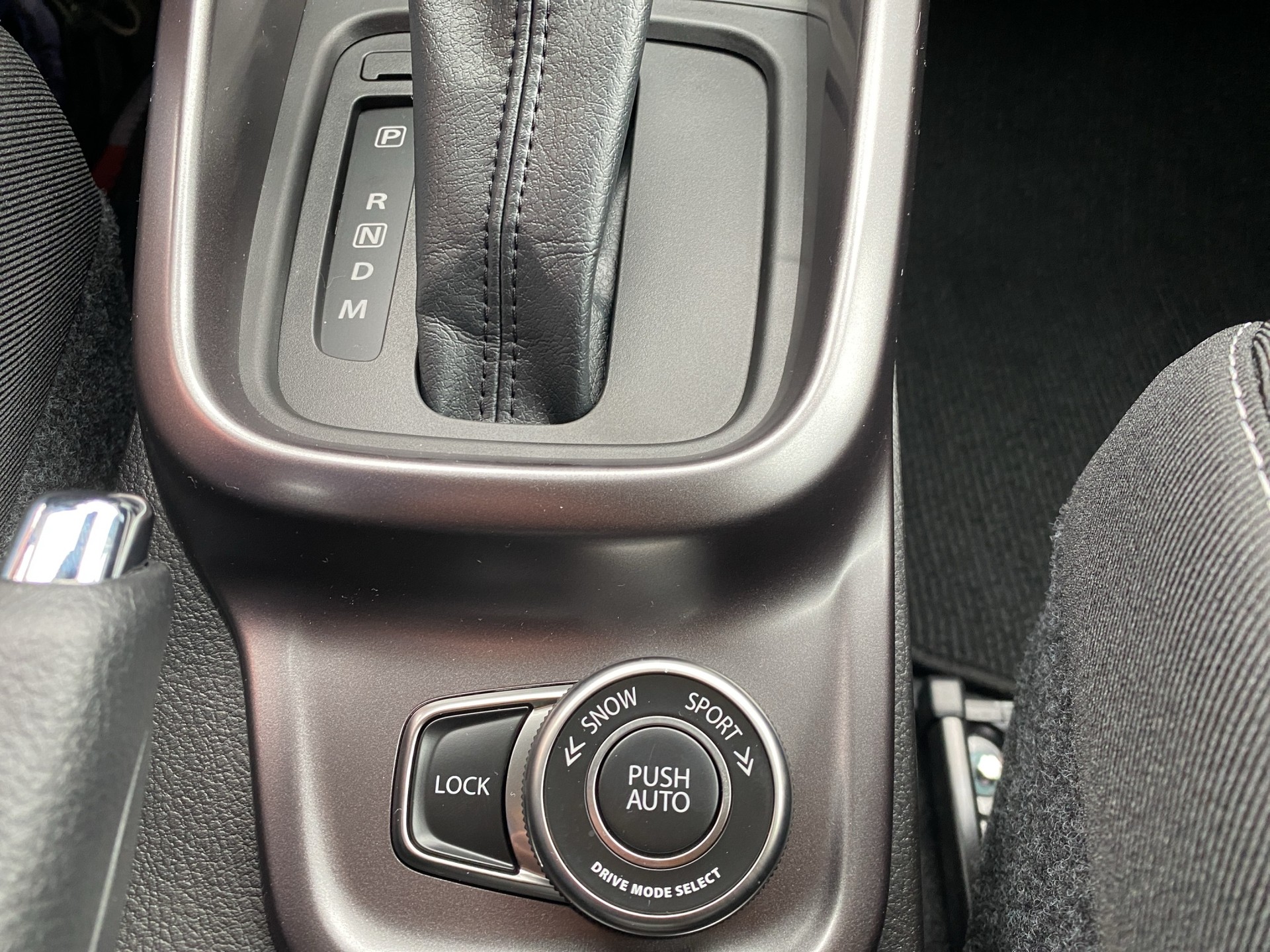 SUZUKI Vitara 1.4 Boosterjet Compact + 4x4 Hybrid Automatic - 16