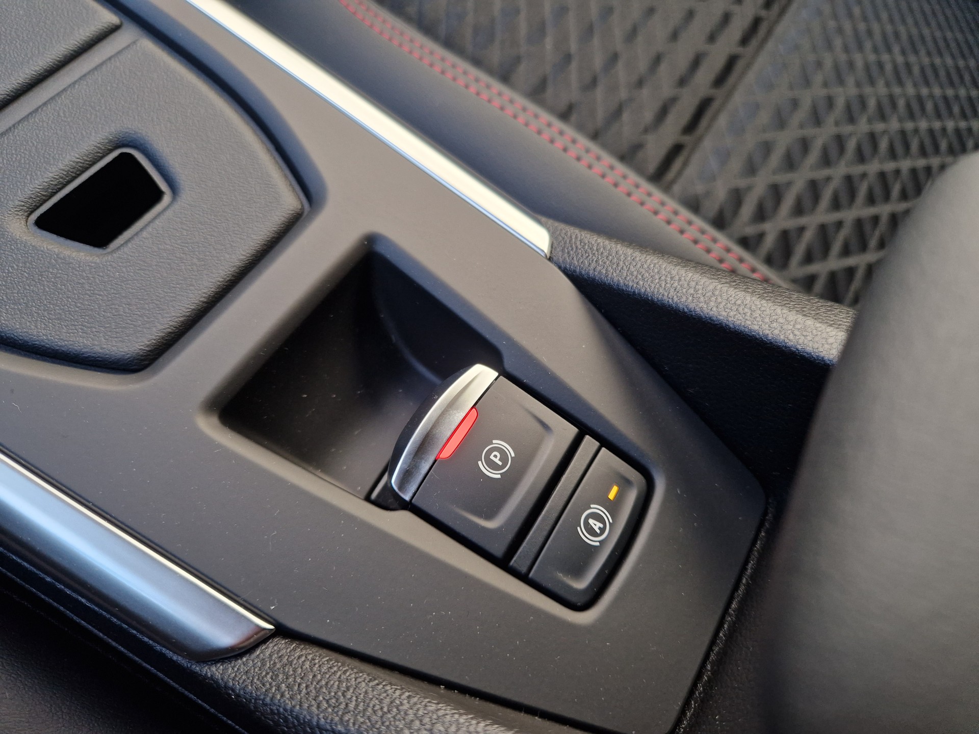 RENAULT Clio 1.8 E-Tech Techno - 9