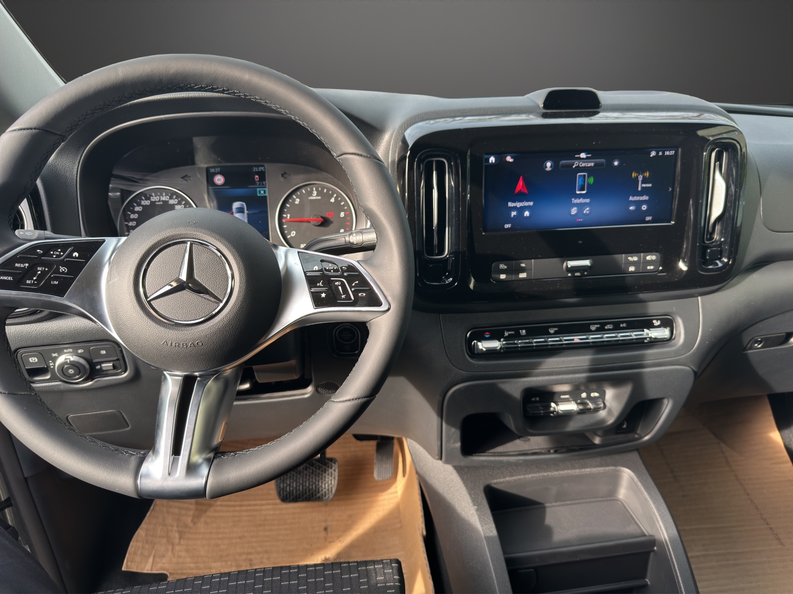 MERCEDES-BENZ Vito 116 CDI Lang Tourer 9G-Tronic 4M Select - 9